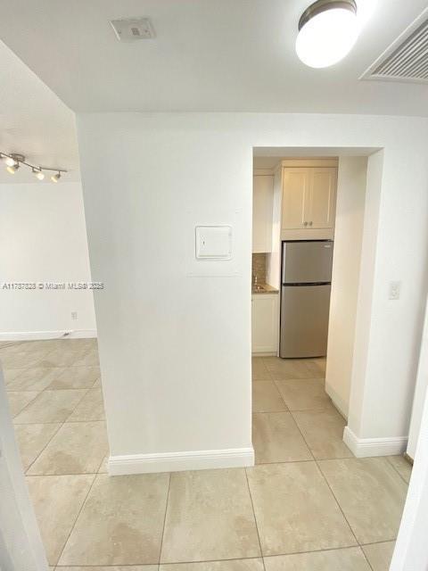 TRITON TOWER CONDO - Residential Lease