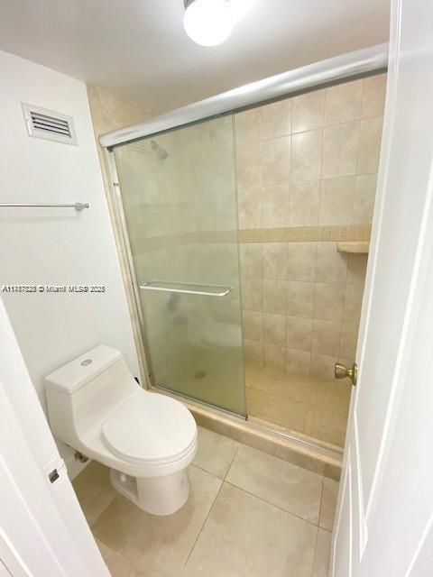 TRITON TOWER CONDO - Residential Lease
