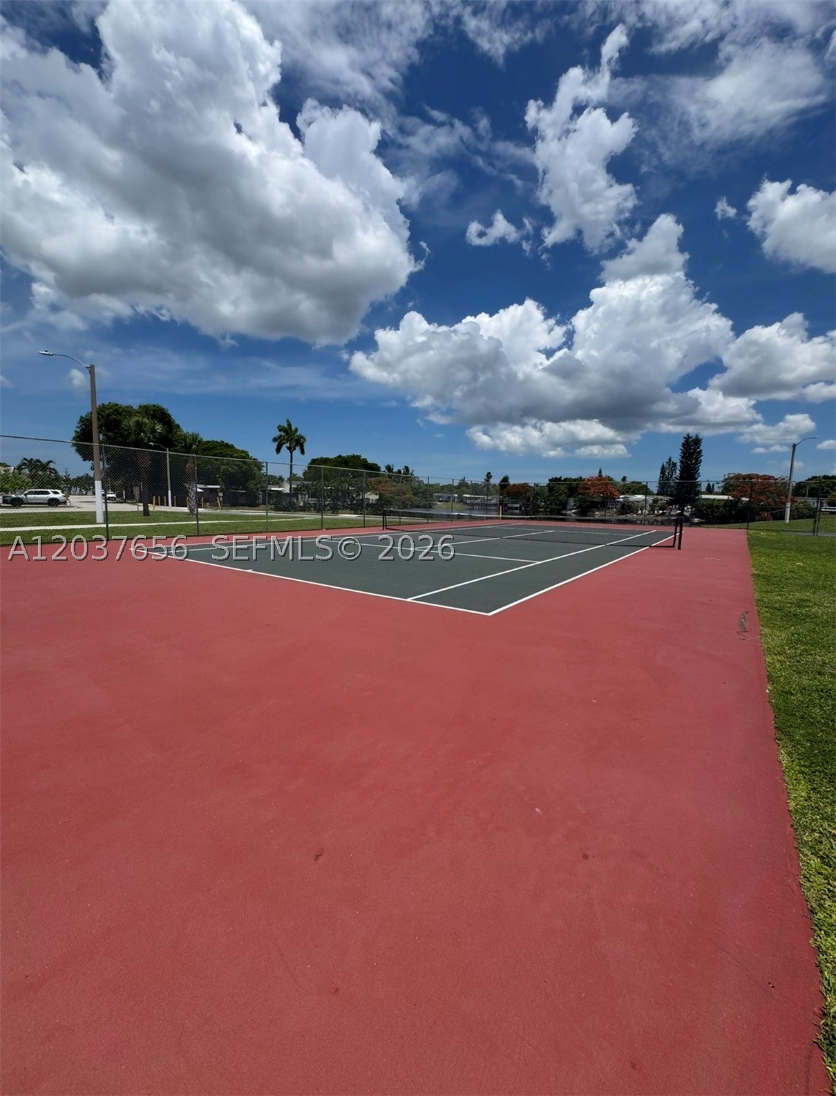 University Lakes - Residential