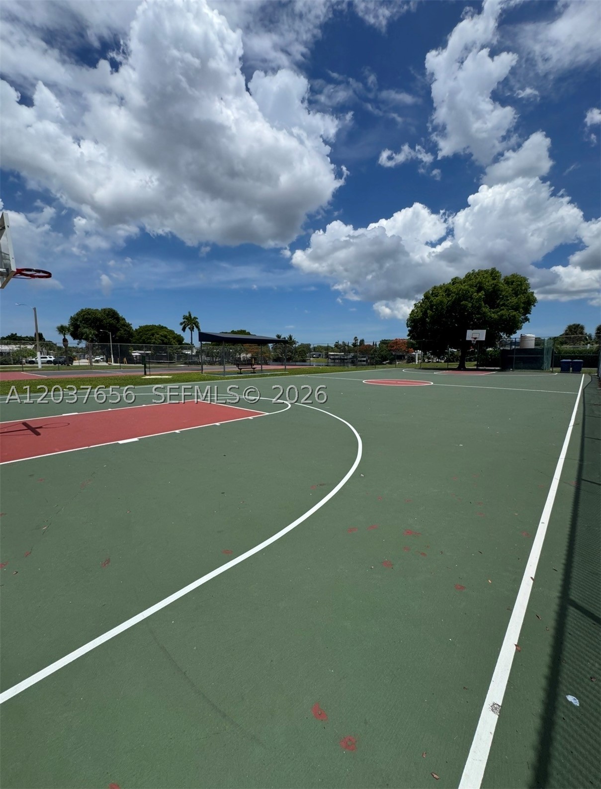 University Lakes - Residential