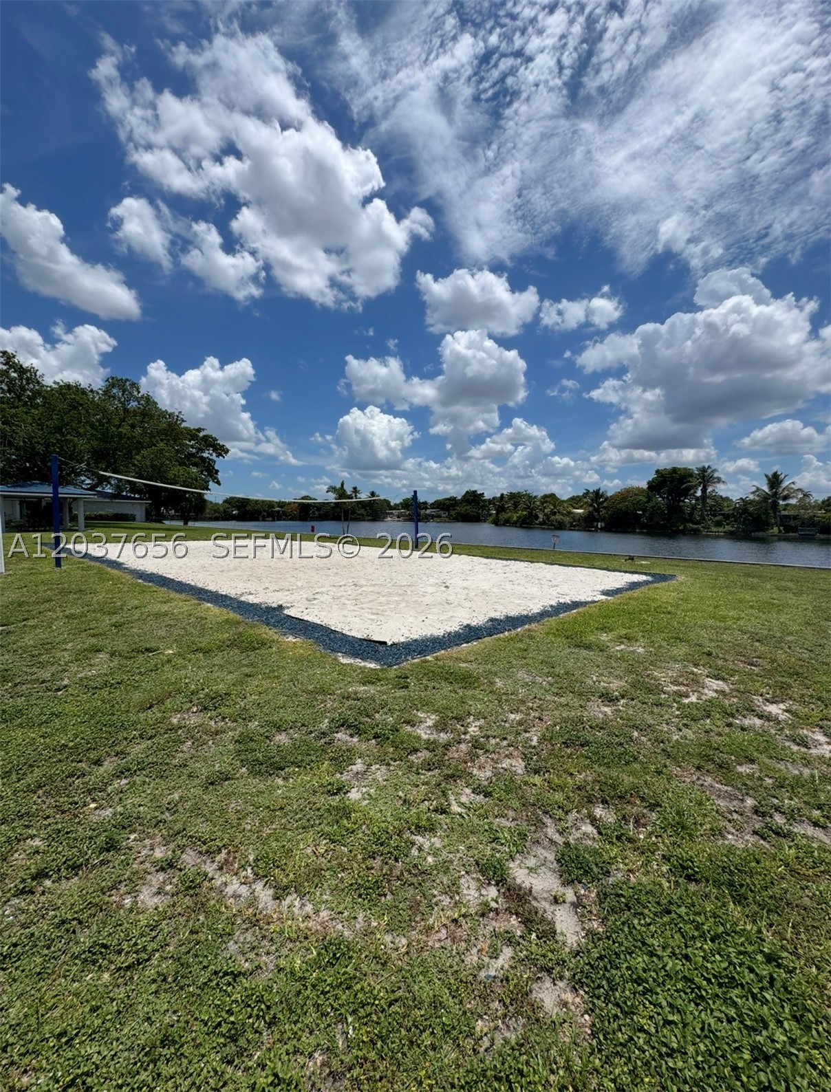 University Lakes - Residential