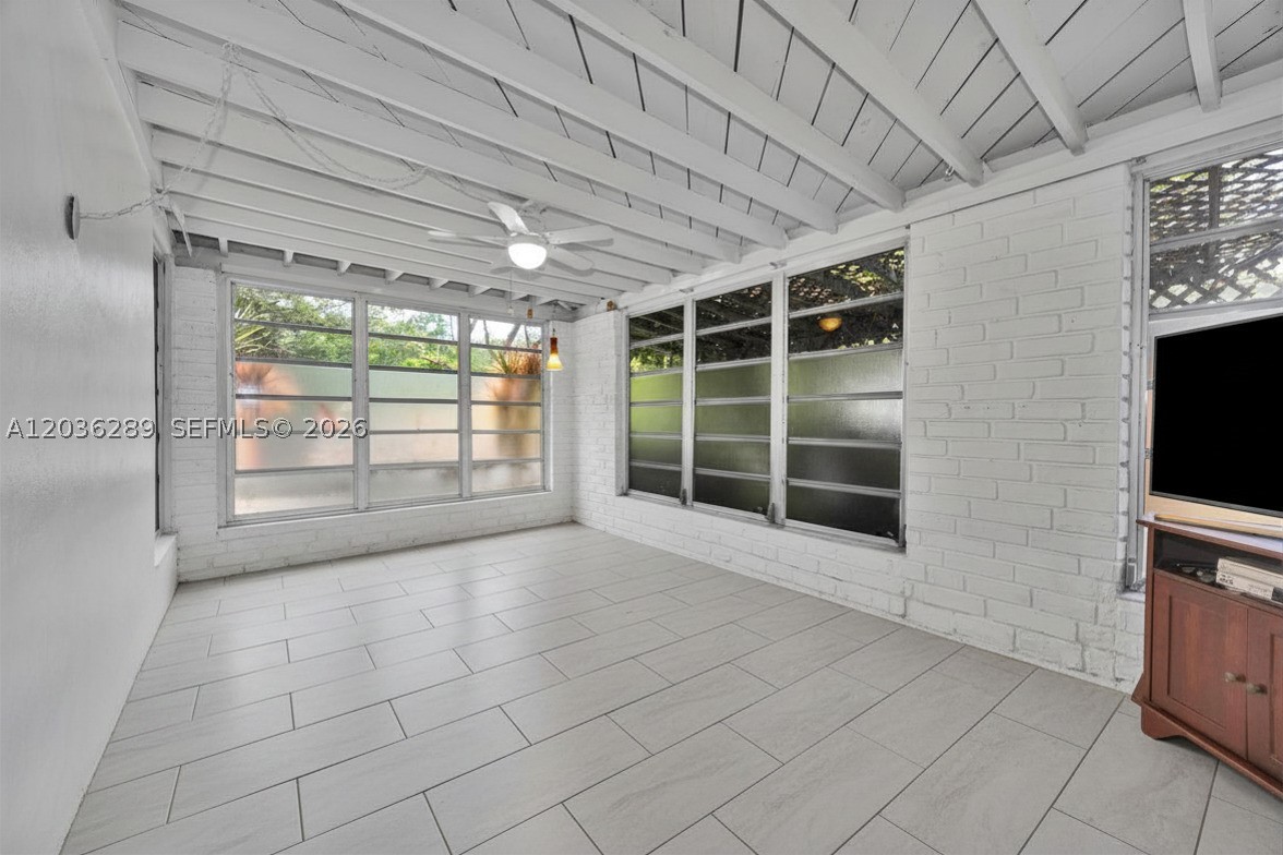 RIVIERA ESTATES 1ST ADDN - Residential Lease