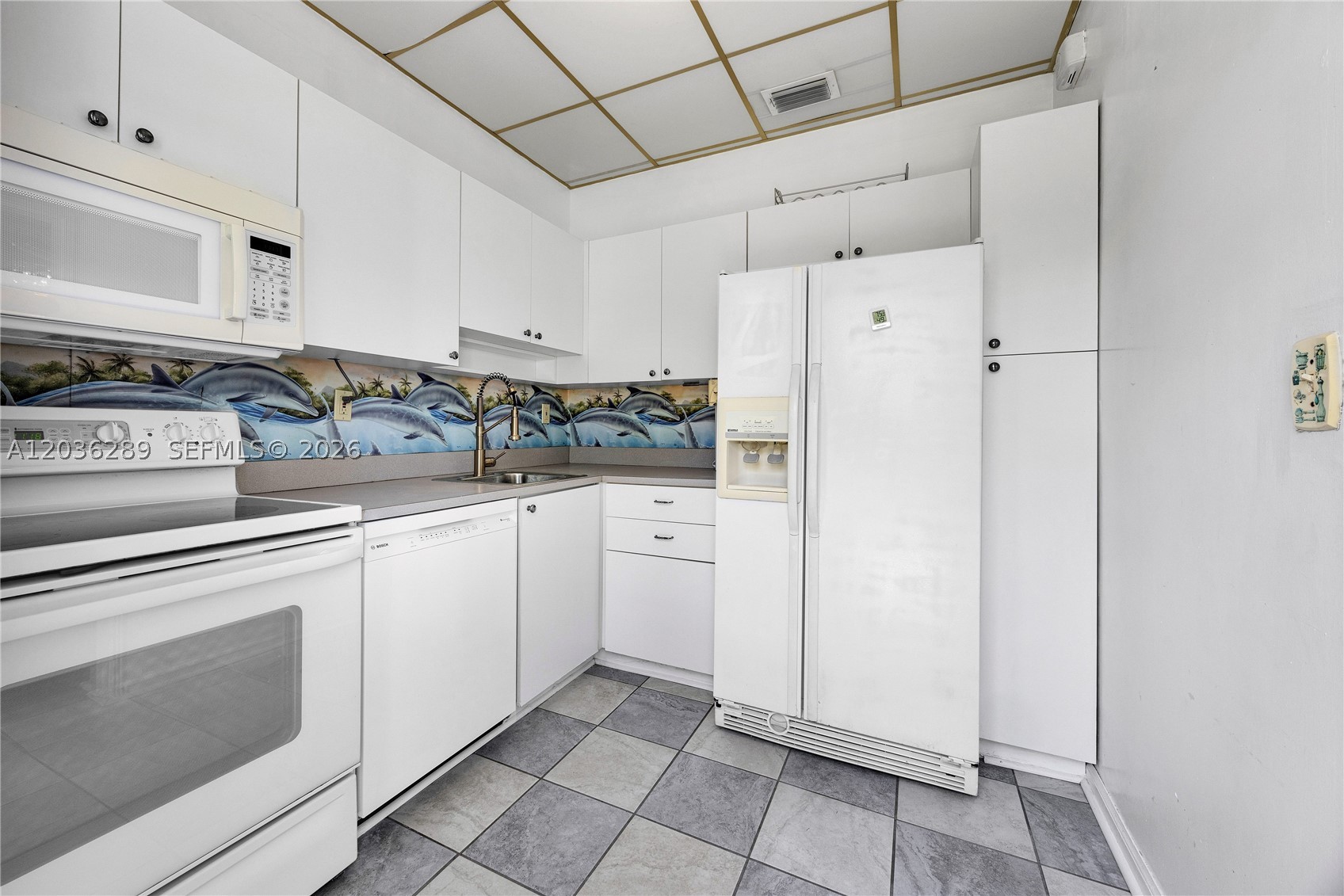 RIVIERA ESTATES 1ST ADDN - Residential Lease