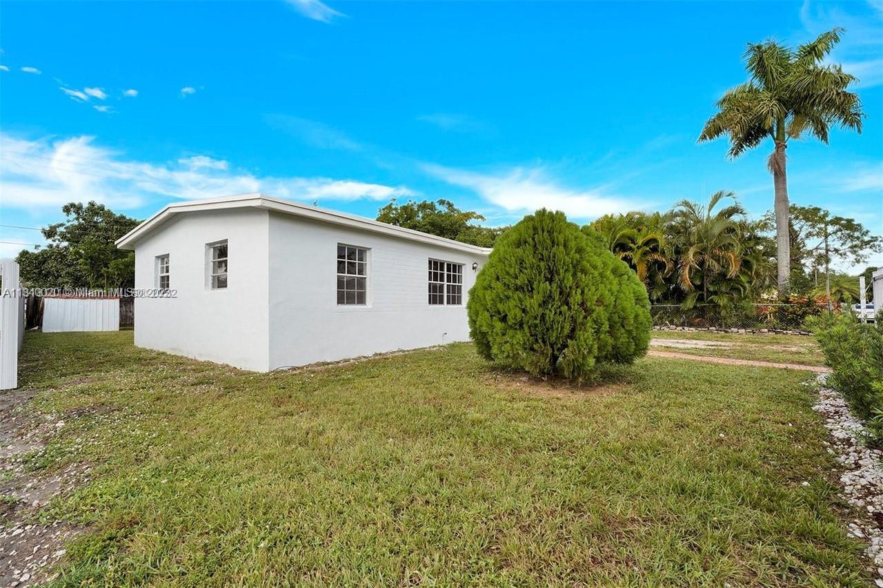 LAKE FOREST SEC 3 - Residential Lease
