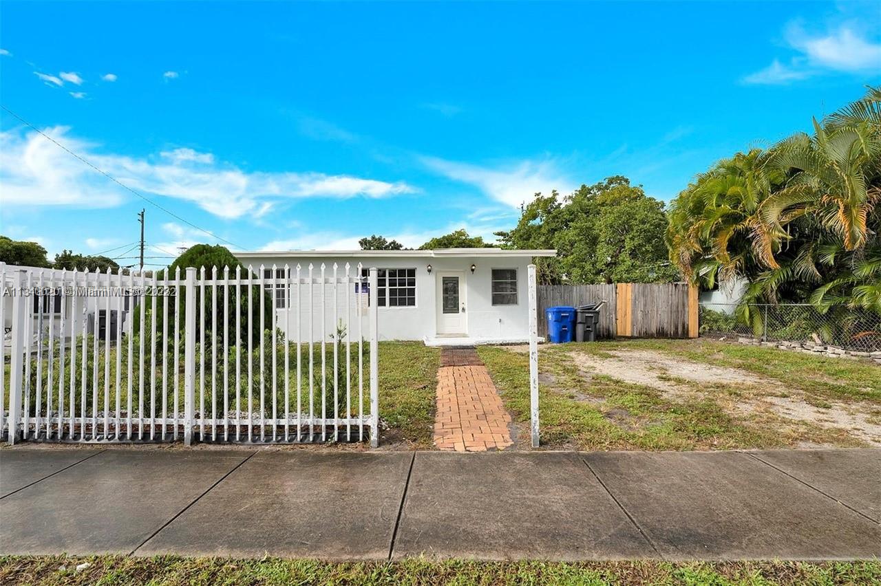 LAKE FOREST SEC 3 - Residential Lease