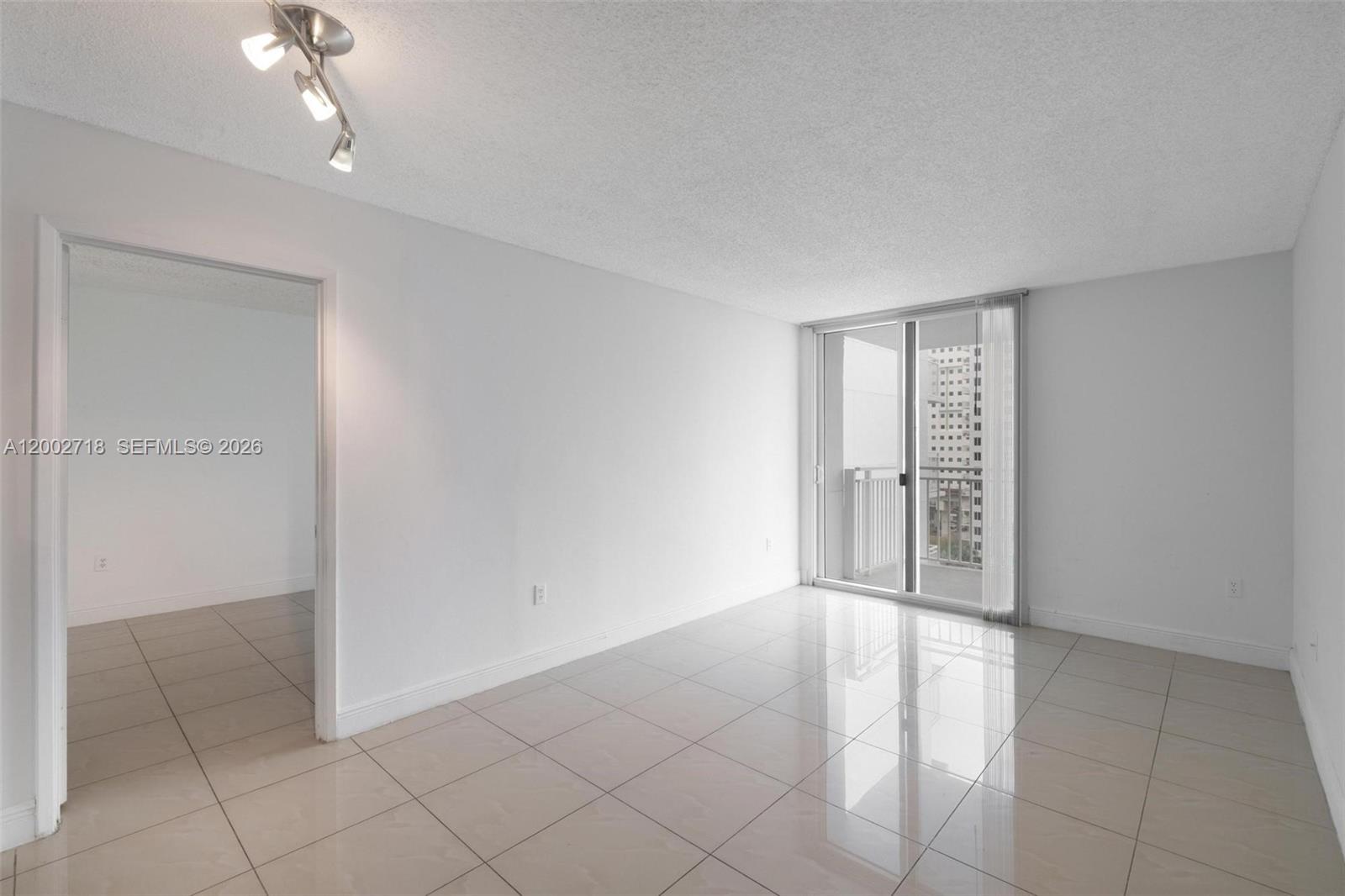 MADISON DOWNTOWN CONDO - Residential