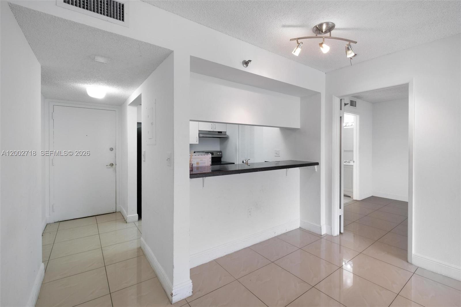 MADISON DOWNTOWN CONDO - Residential