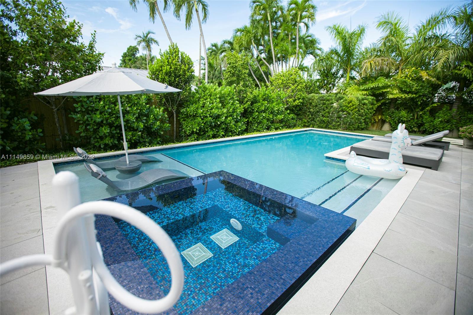 LA GORCE GOLF SUB - Residential