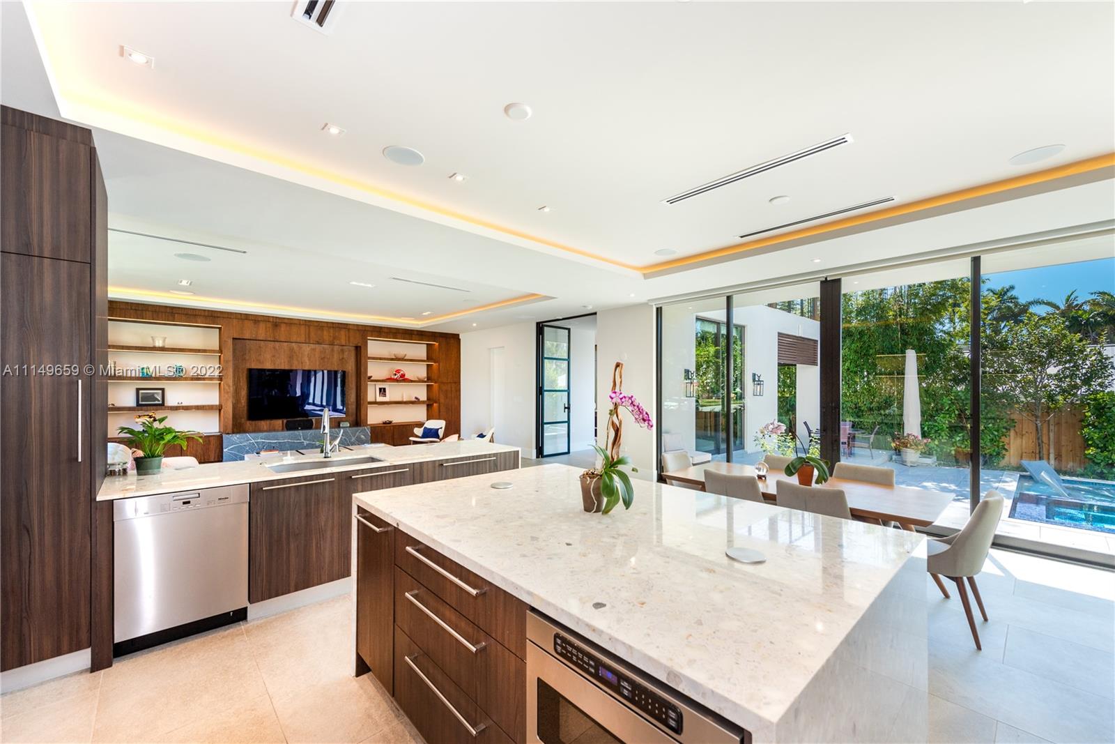 LA GORCE GOLF SUB - Residential
