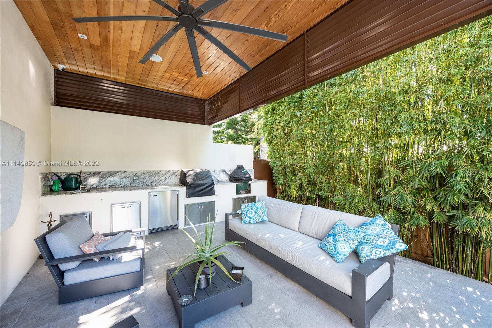 LA GORCE GOLF SUB - Residential