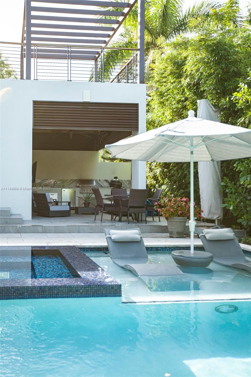 LA GORCE GOLF SUB - Residential