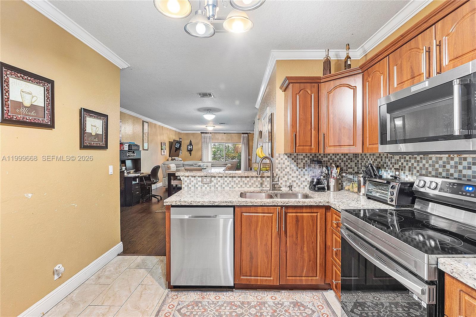 TAMARAC ISLAND CONDOMINIU - Residential