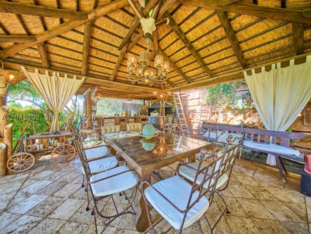 CALLE SEIS DEL CANDADO - Residential