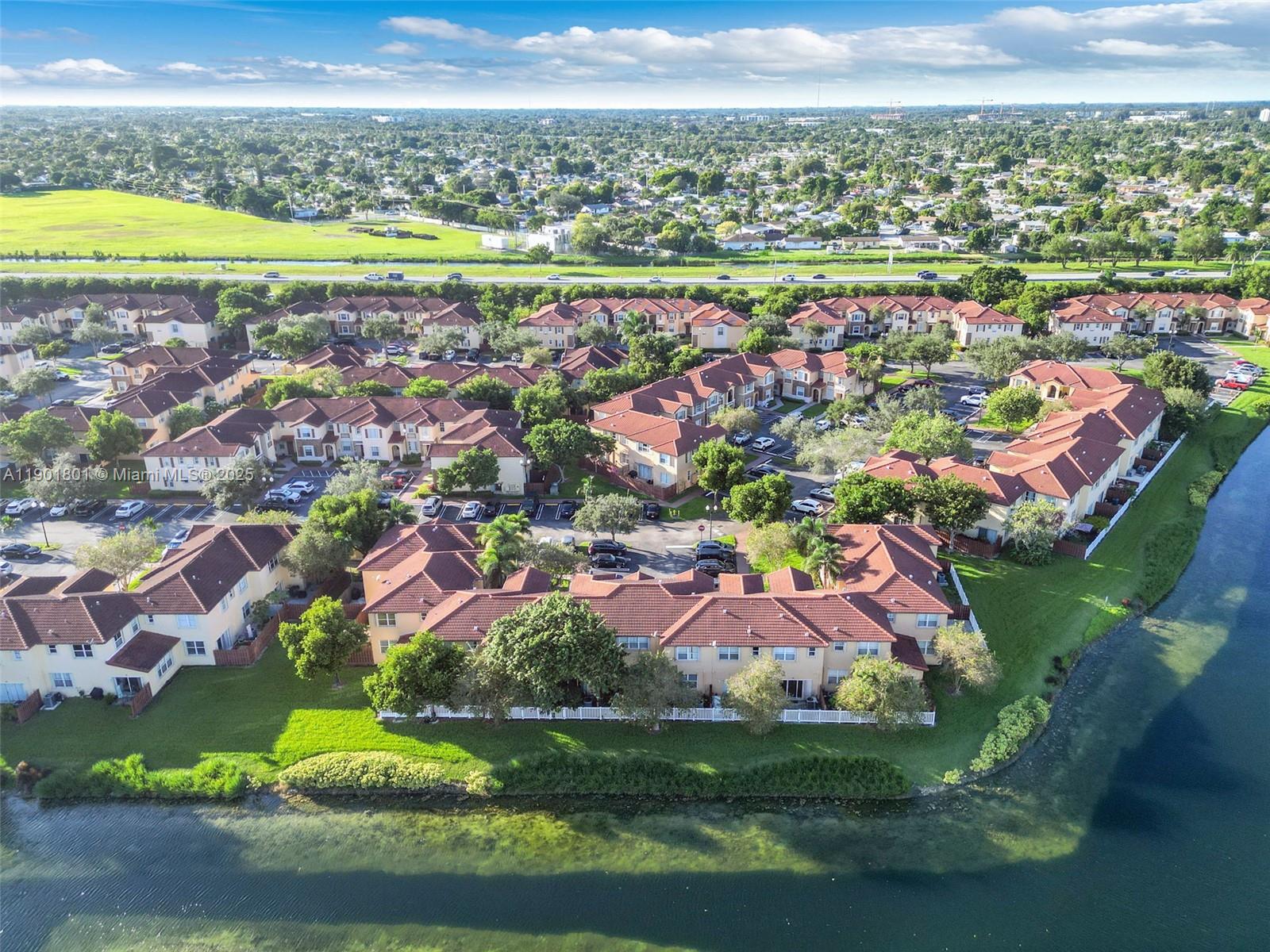 VILLAS AT CARMEL CONDO NO - Residential