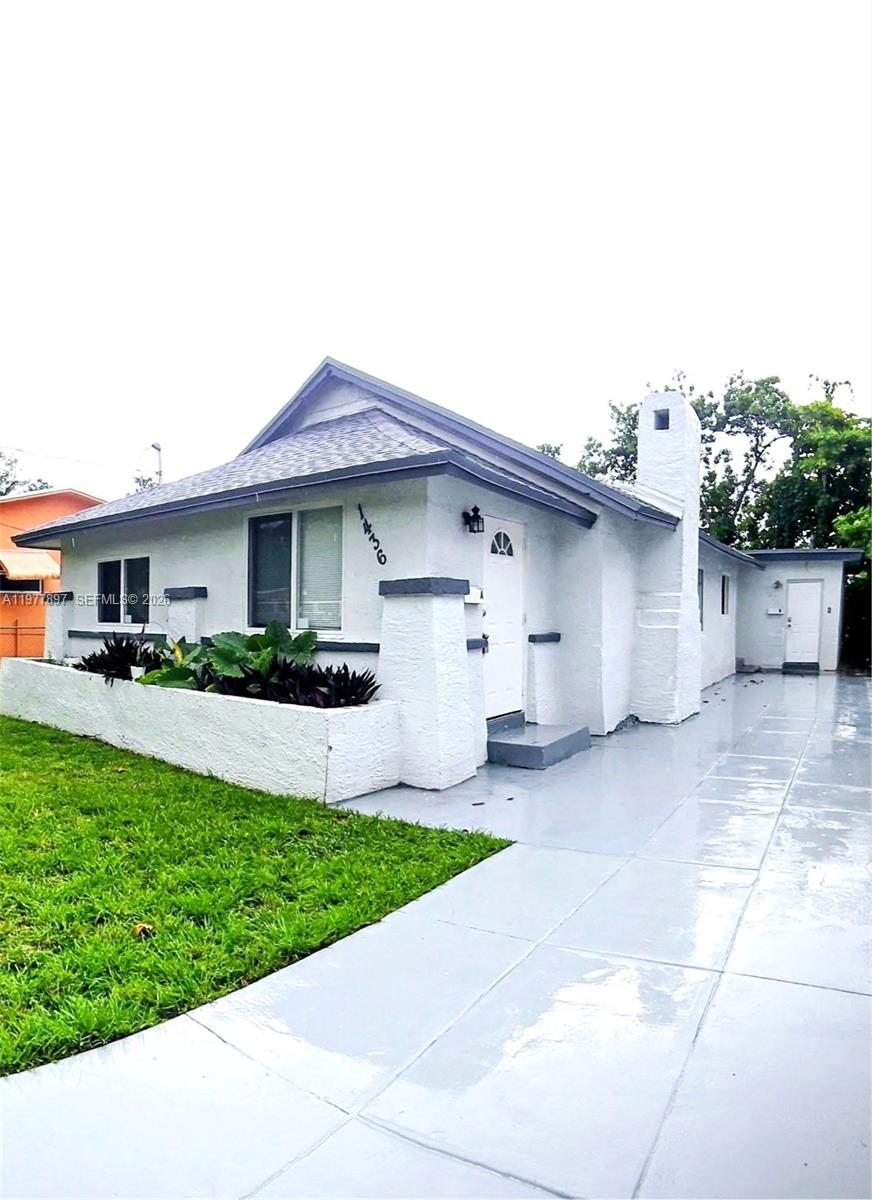 Gorgeous and cozy duplex for sale in a Miami desired area, rented month to month, tenants may stay or leave if you are looking to buy a property that help you pay the mortgage
and reduce your living cost while growing a good asset. First unit has 2 bedrooms, a studio that may be use as extra bedroom, living-room, full kitchen, and 1 bathroom, while the
2nd unit has 2 bedrooms, living-room, full kitchen and 1 bathroom, independent meters, laundry room and ACs. The roof is fairly new, all windows are impact, full structure was
freshly painted. There is also a large driveway with enough area for 3 vehicles and a large lot completely fenced. All kitchen cabinets and toilets are new, and all appliances are
included with the sale. This property is a rare jewel ready to produce income.