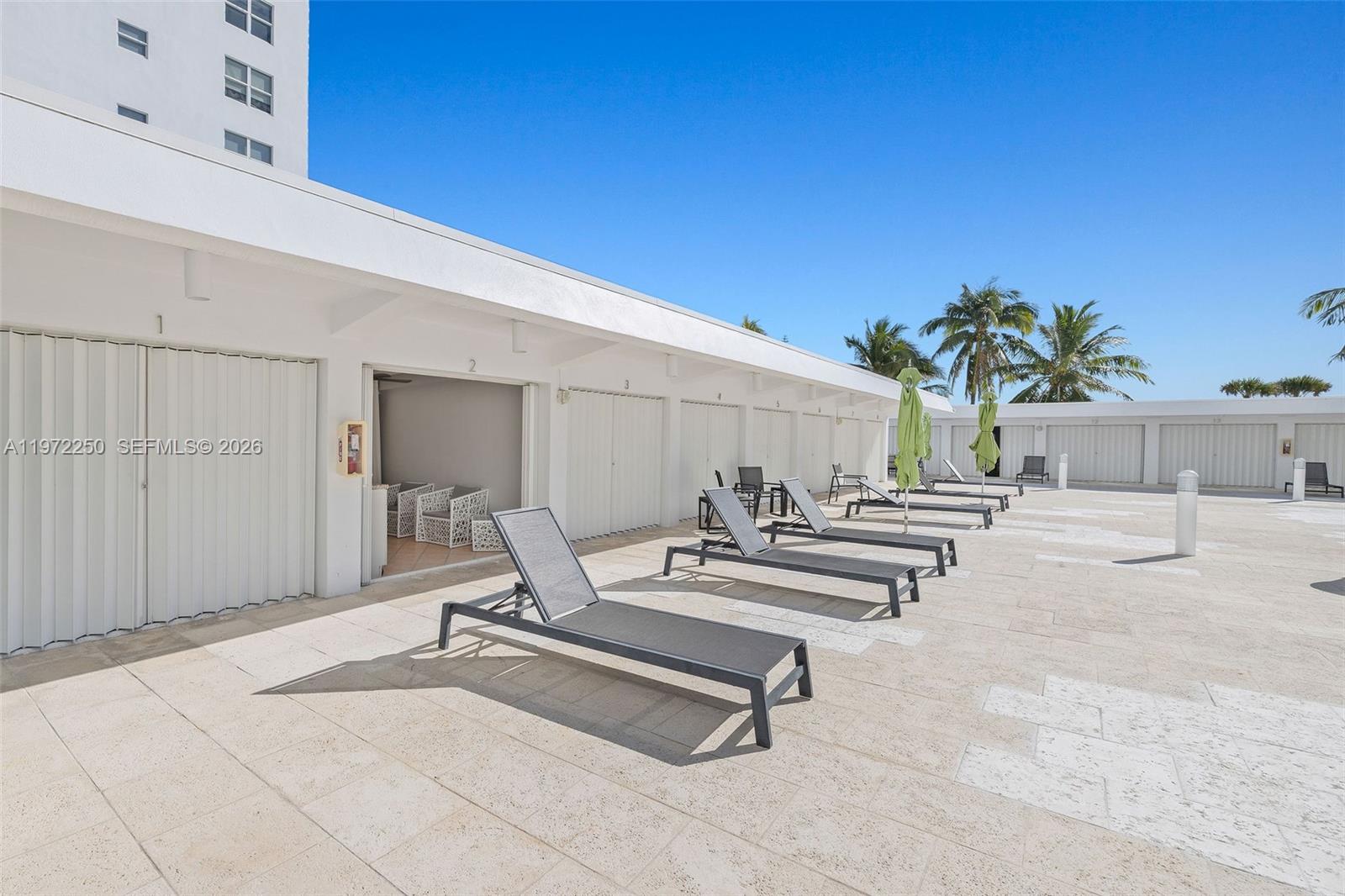 THE EXECUTIVE CONDO - Residential