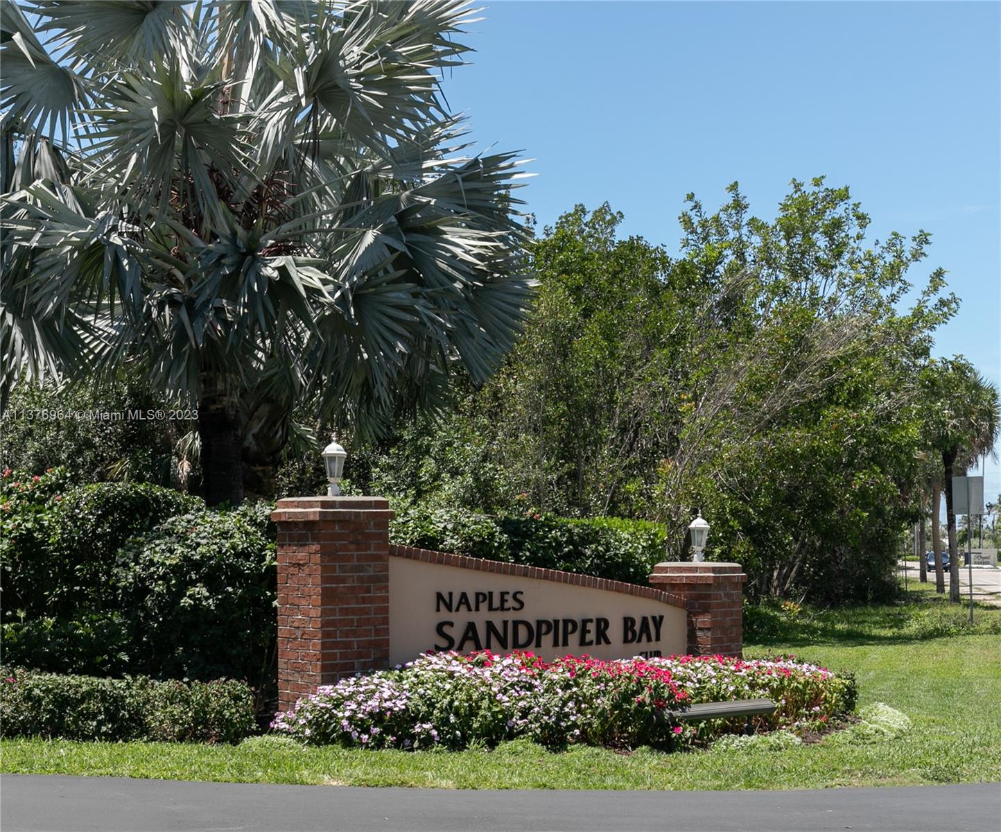 Naples Sandpiper Bay Club - Residential