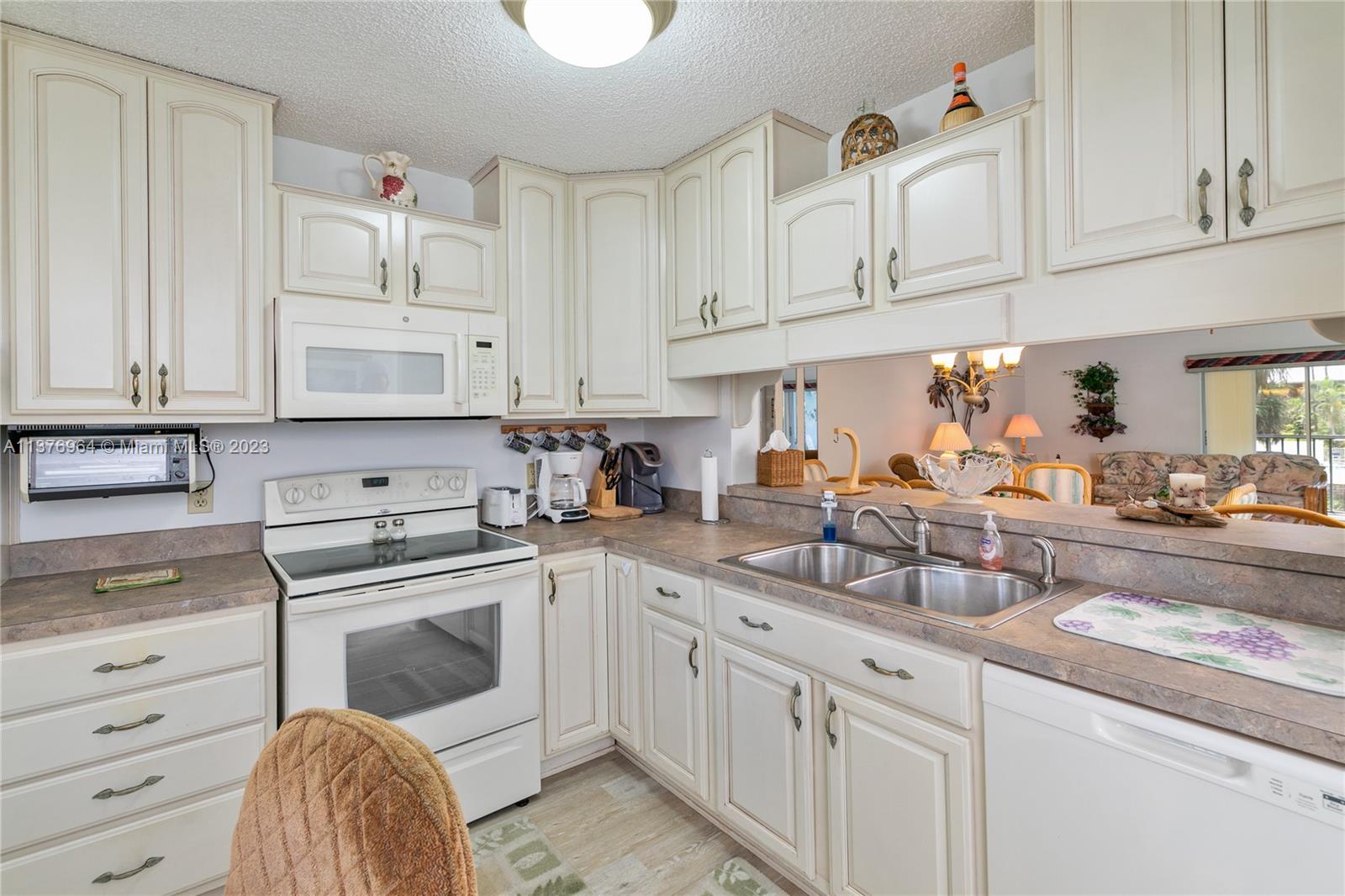 Naples Sandpiper Bay Club - Residential