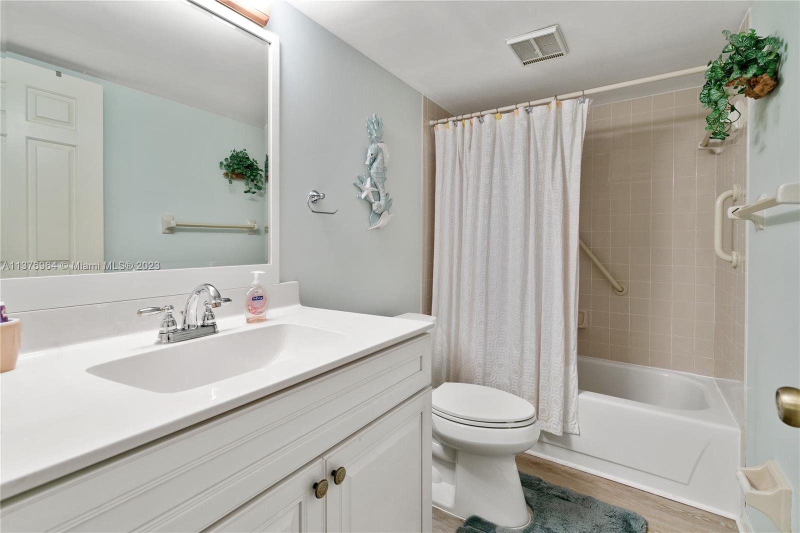 Naples Sandpiper Bay Club - Residential