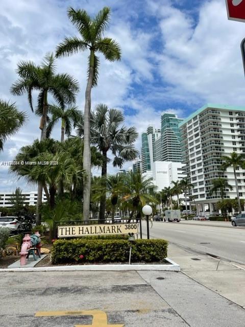 HALLMARK OF HOLLYWOOD CON - Residential Lease