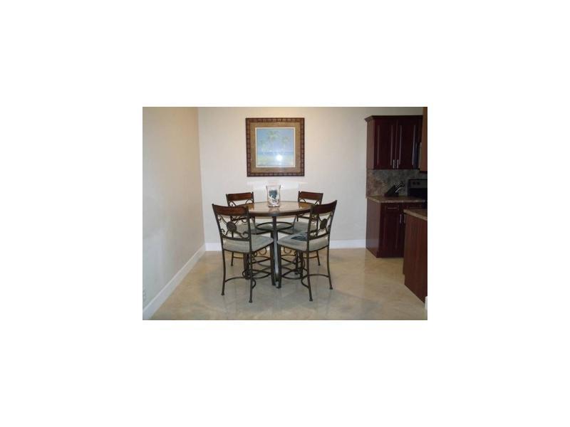 L'SOLEI AT HALLANDALE BEA - Residential Lease