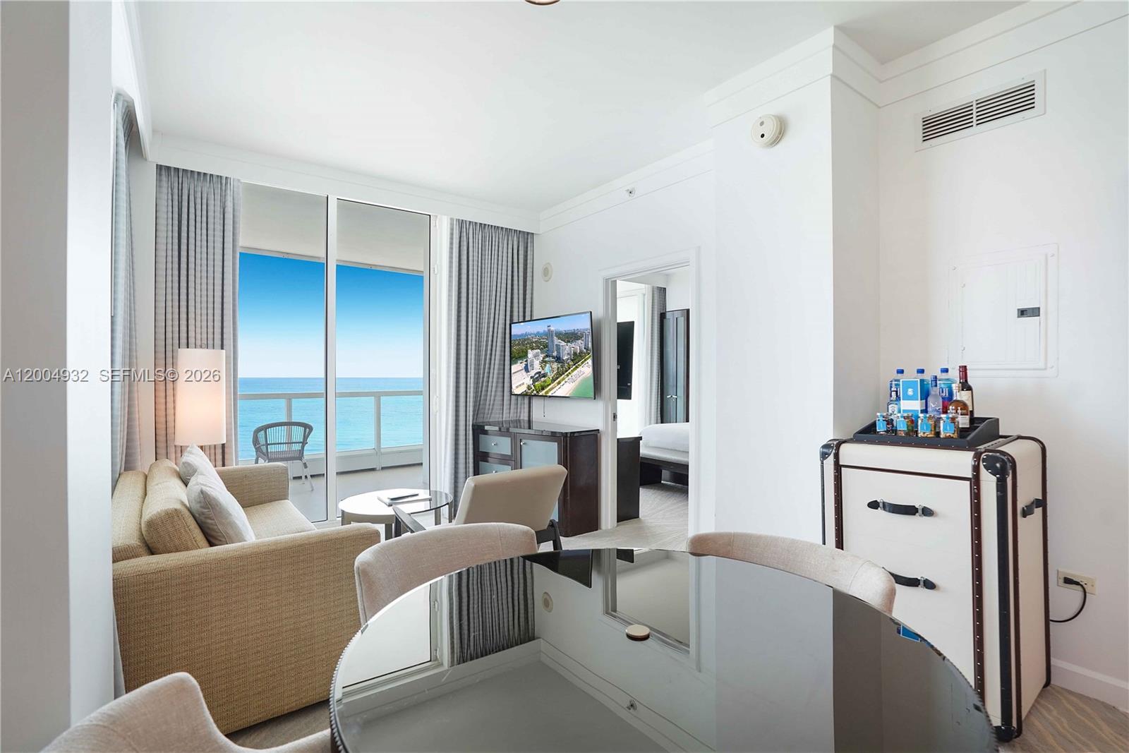 FONTAINEBLEAU III - Residential