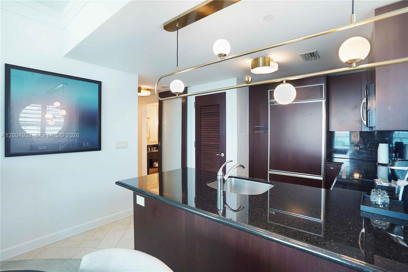 FONTAINEBLEAU III - Residential
