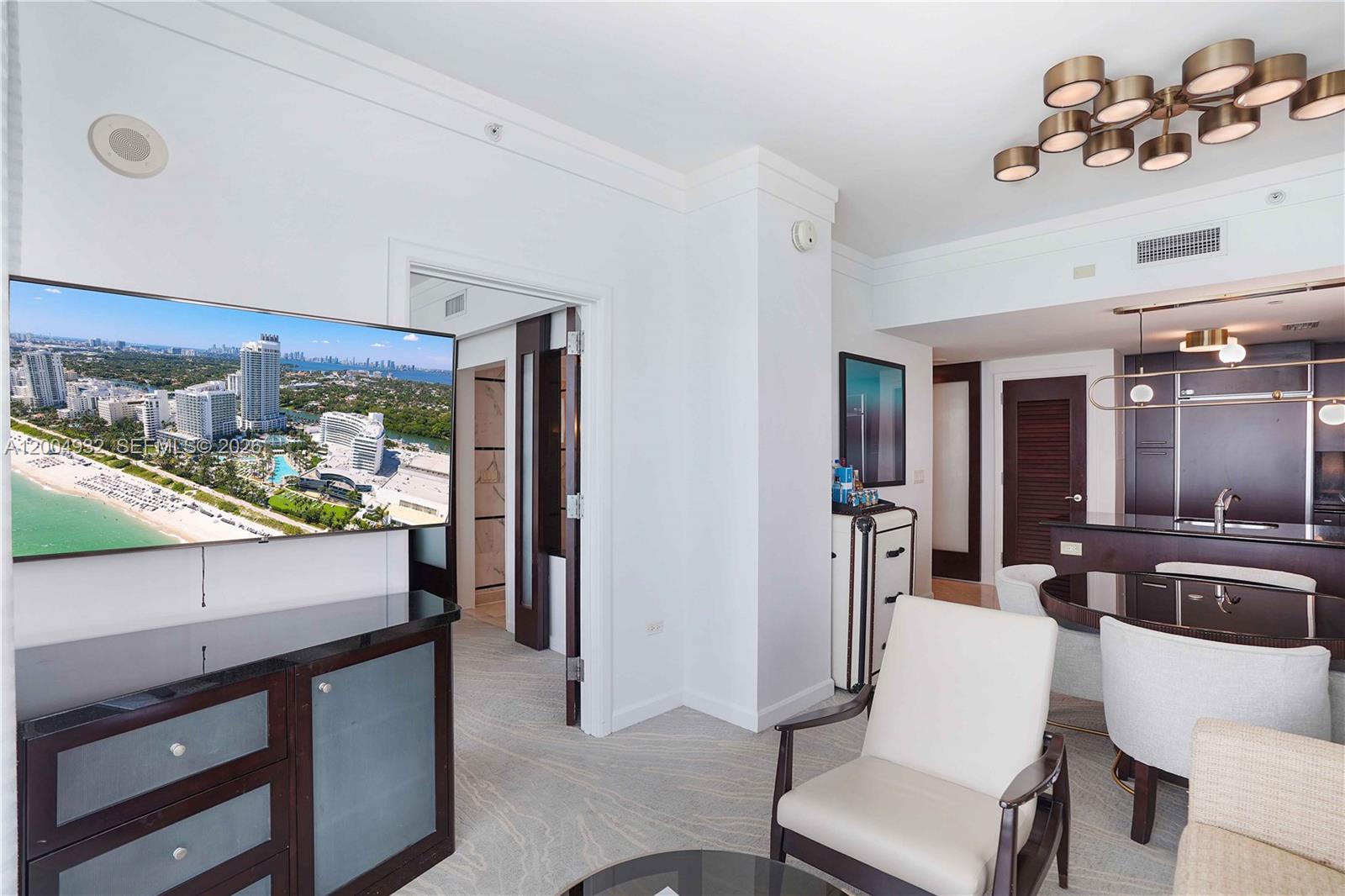 FONTAINEBLEAU III - Residential
