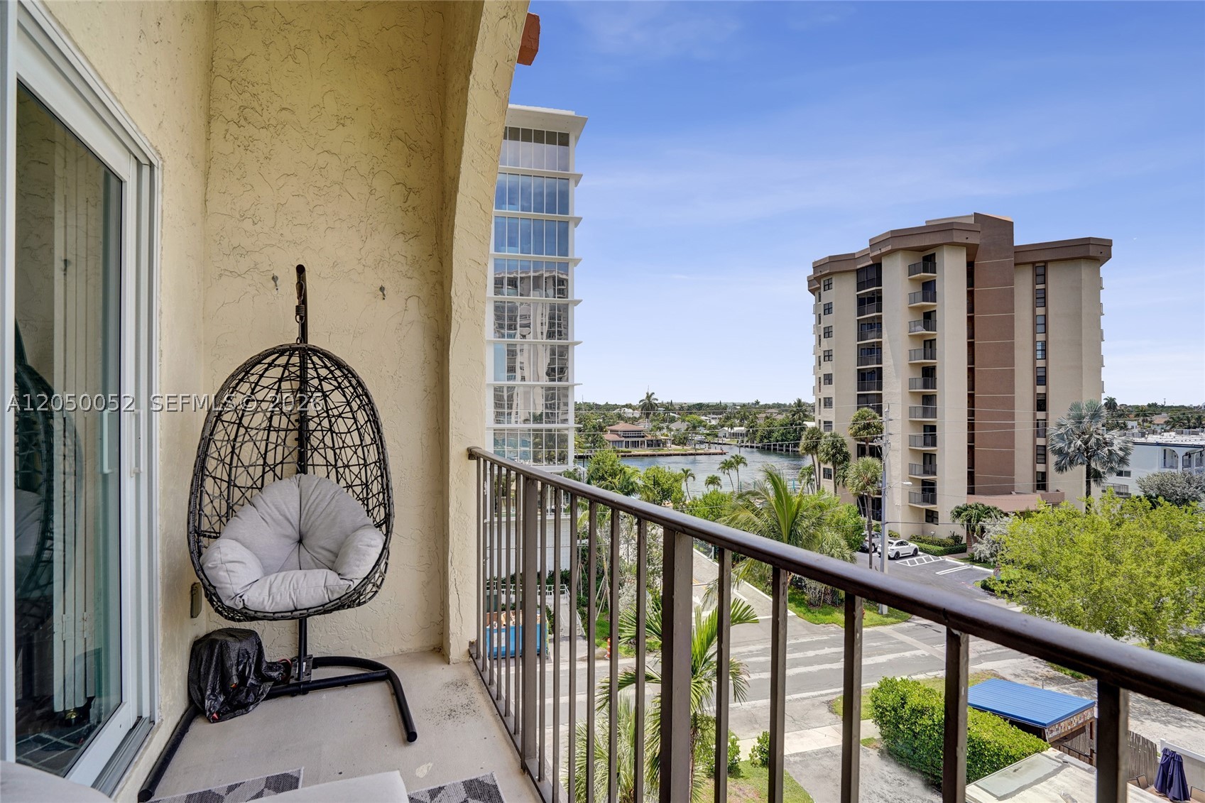 LADO DEL RIO CONDO - Residential