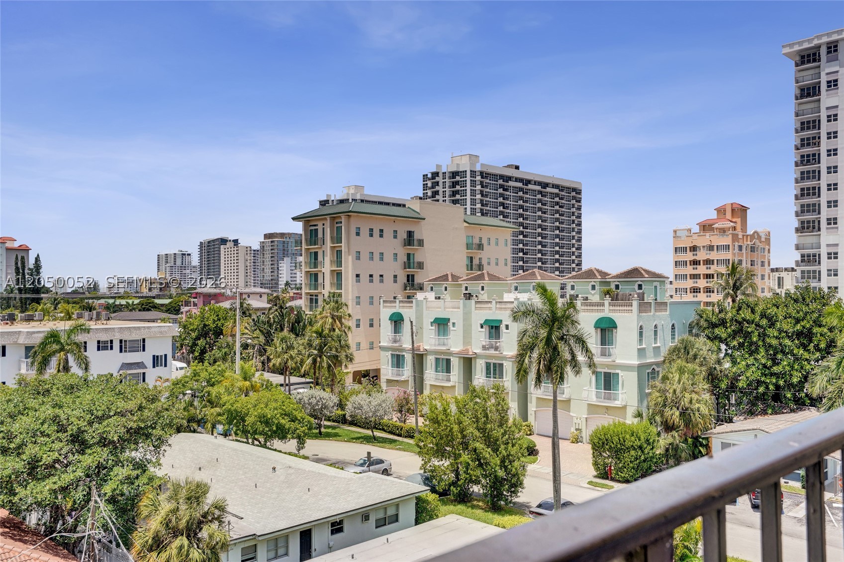 LADO DEL RIO CONDO - Residential