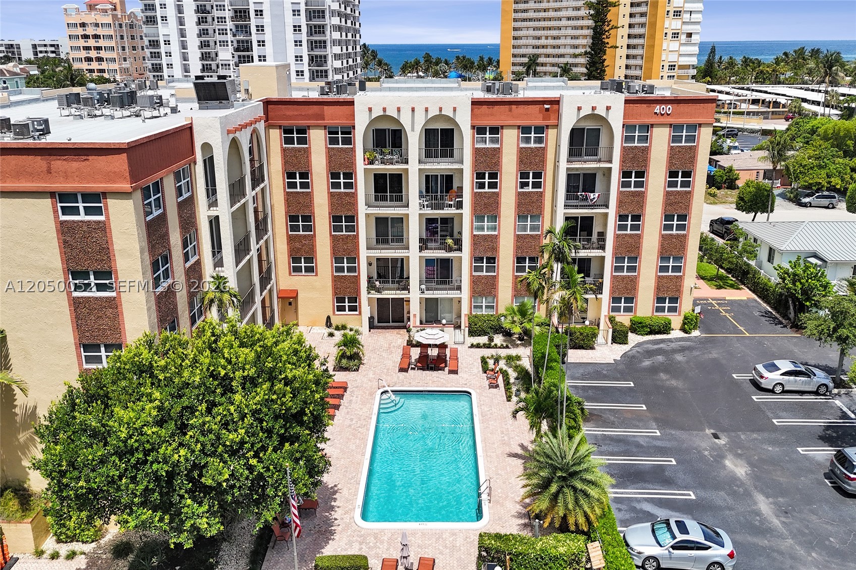 LADO DEL RIO CONDO - Residential