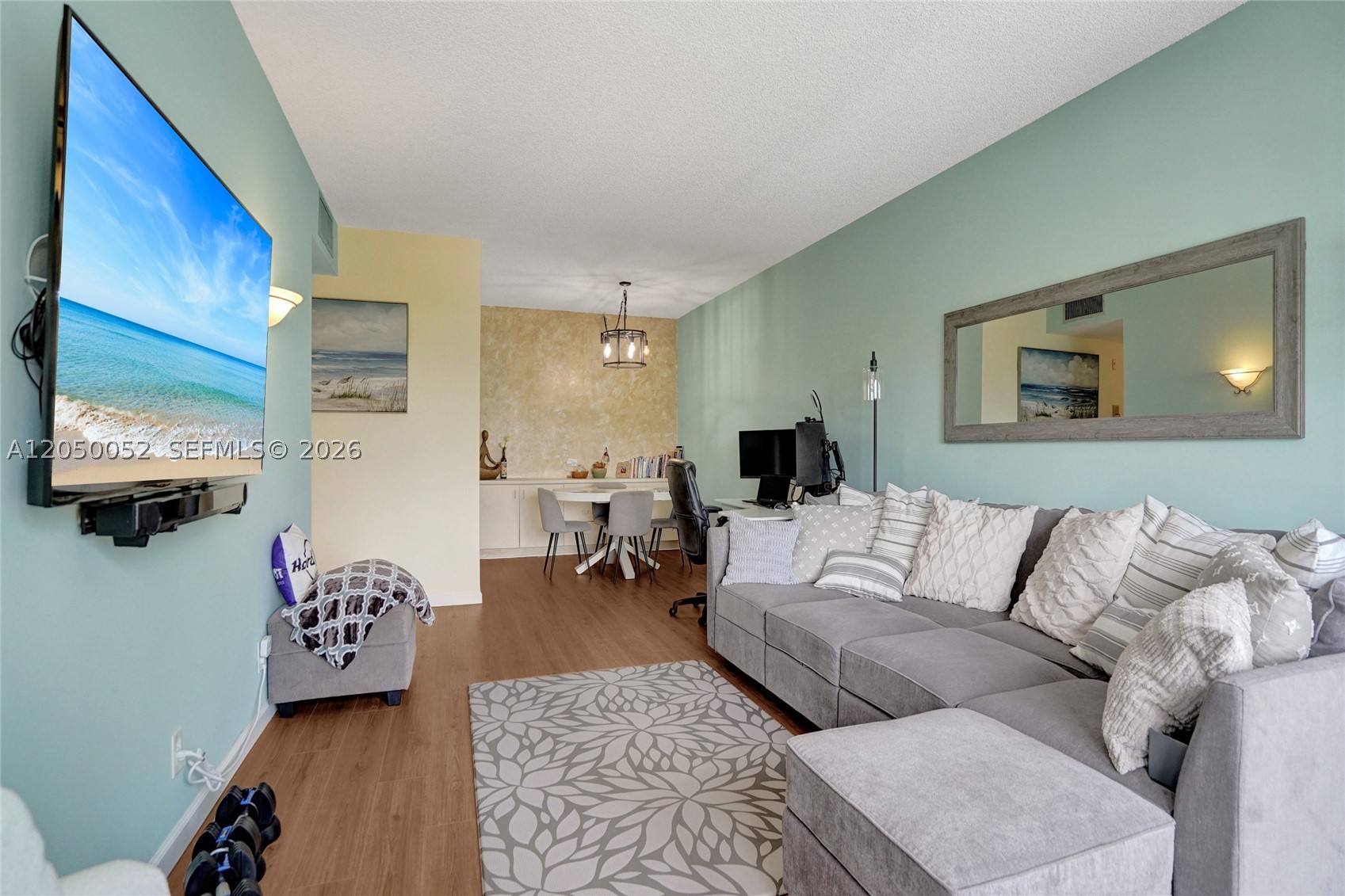 LADO DEL RIO CONDO - Residential