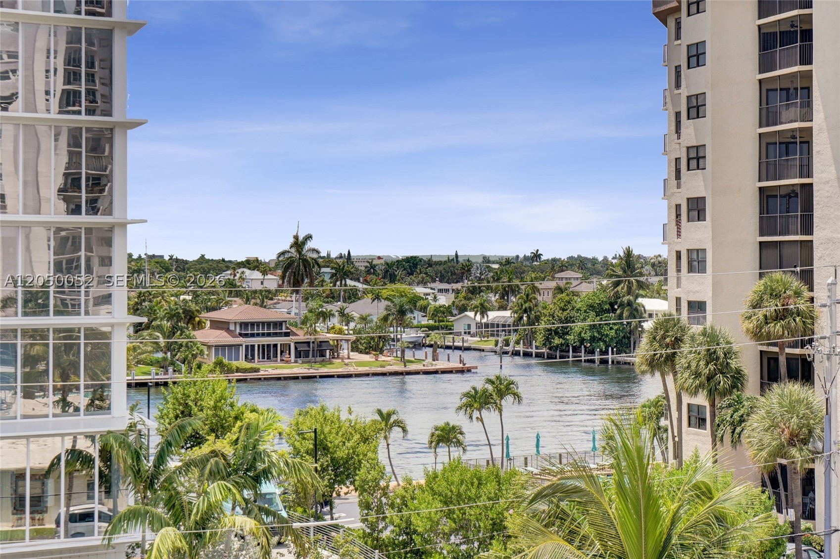 LADO DEL RIO CONDO - Residential