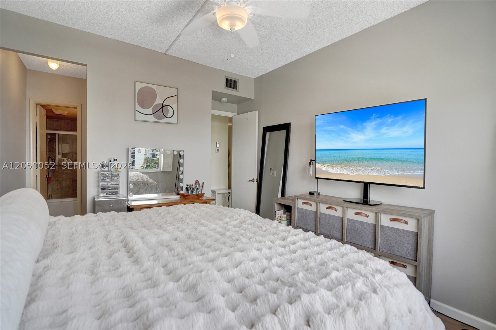 LADO DEL RIO CONDO - Residential