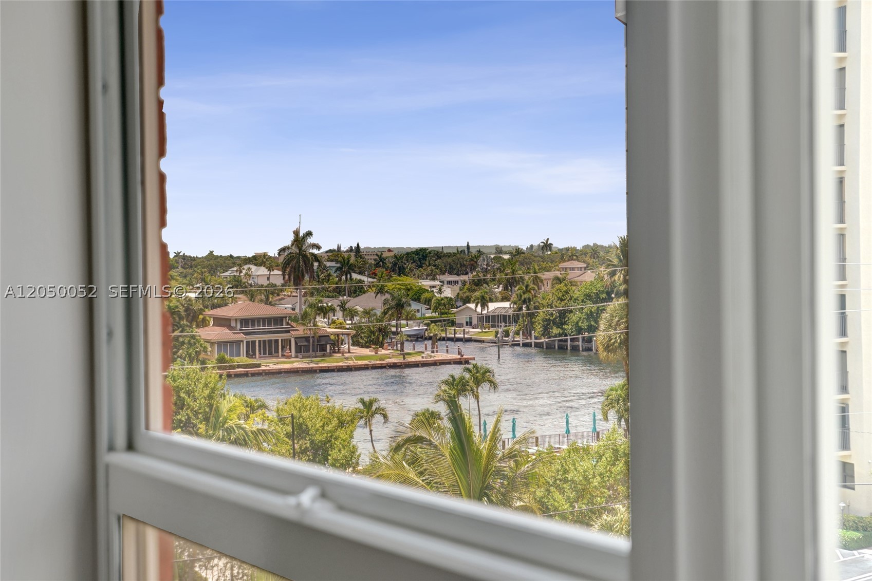 LADO DEL RIO CONDO - Residential