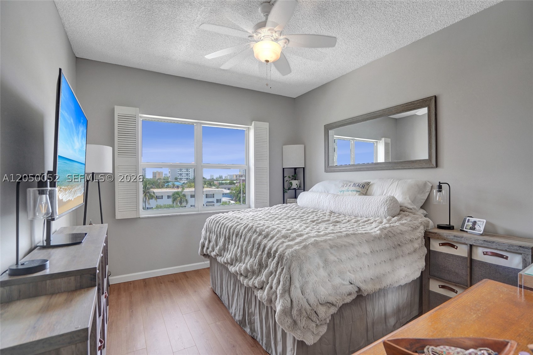 LADO DEL RIO CONDO - Residential