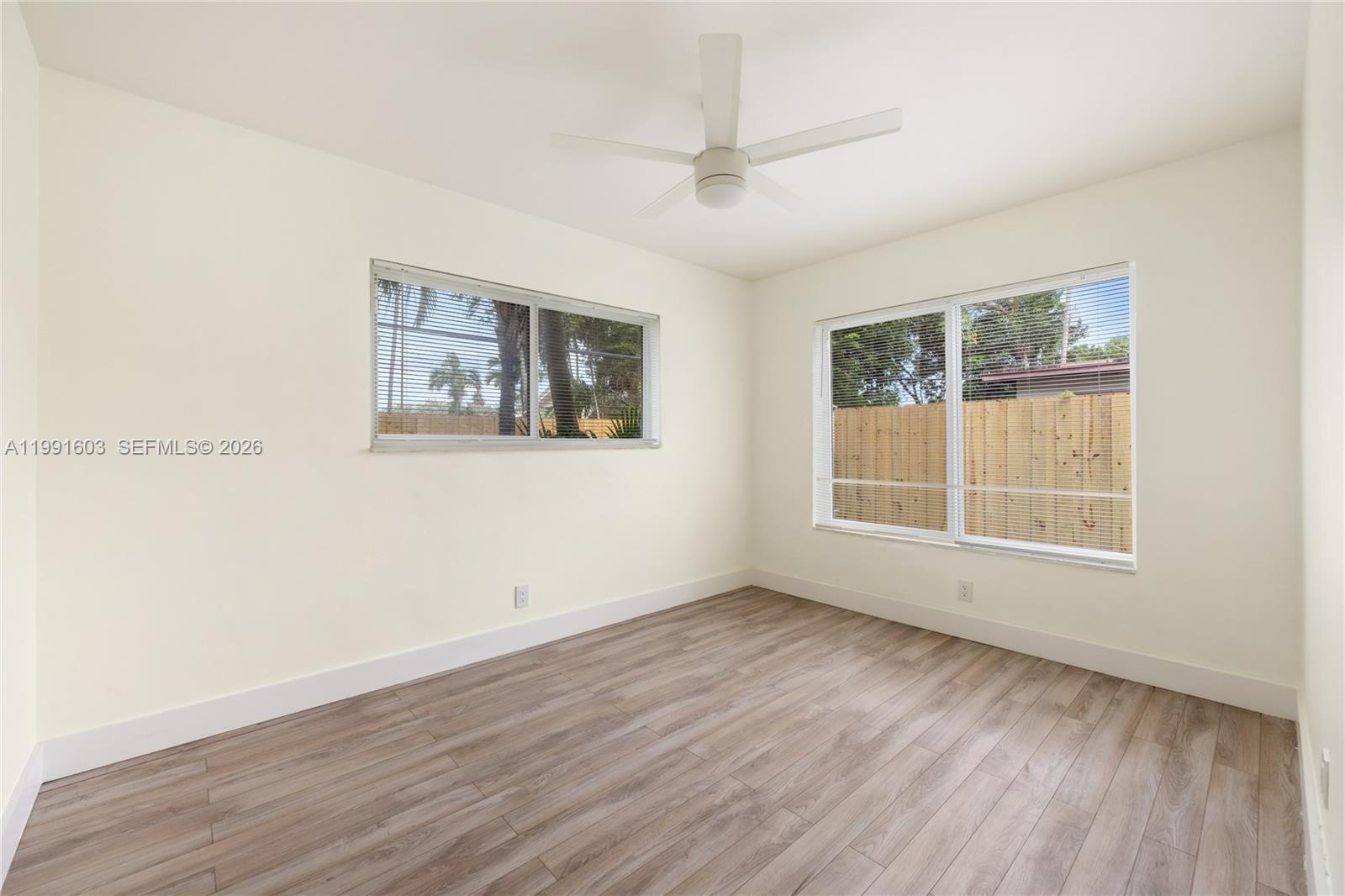 LAWN ACRES - Residential Lease