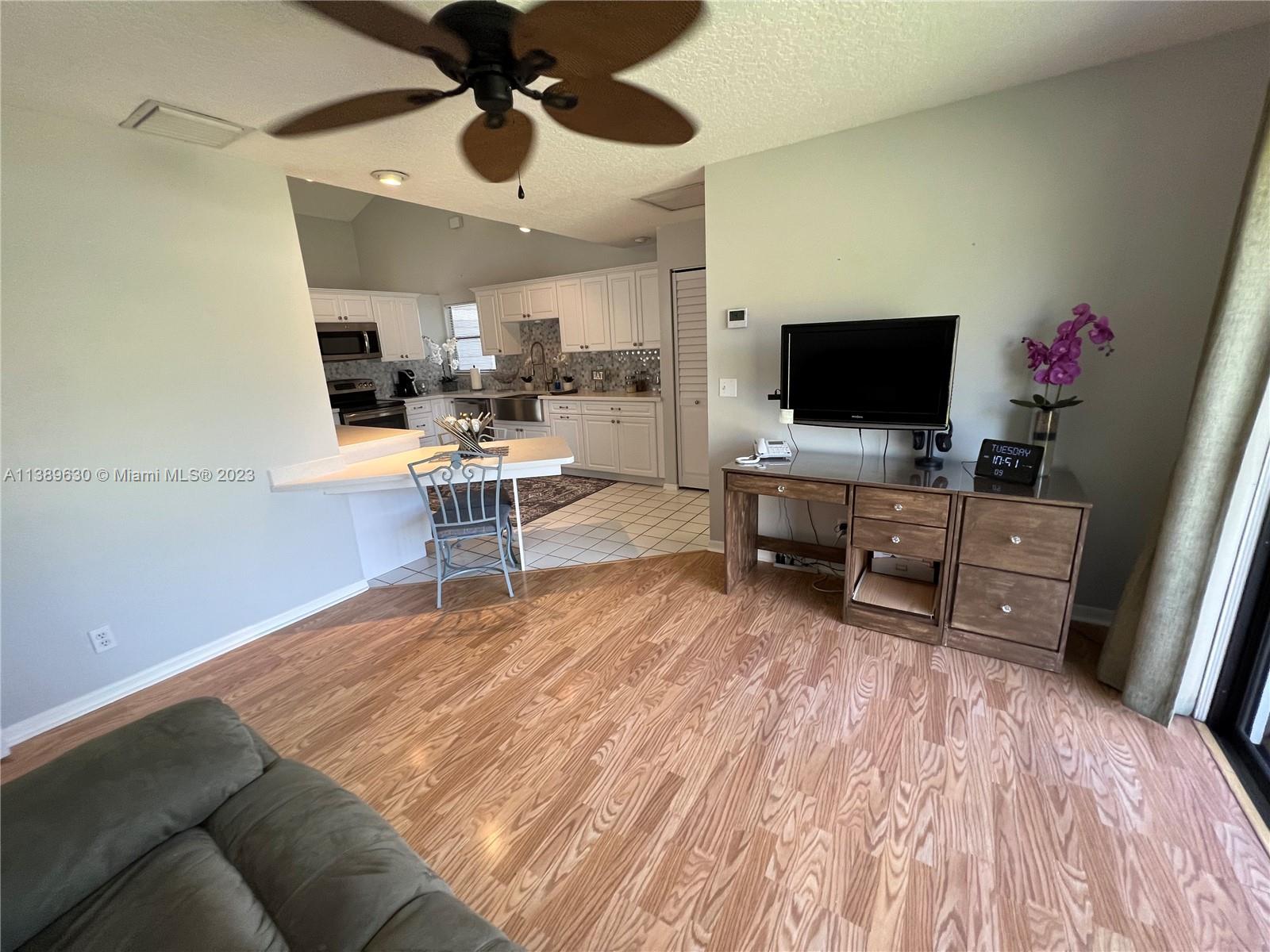 NORTH PALM BEACH HEIGHTS - Residential