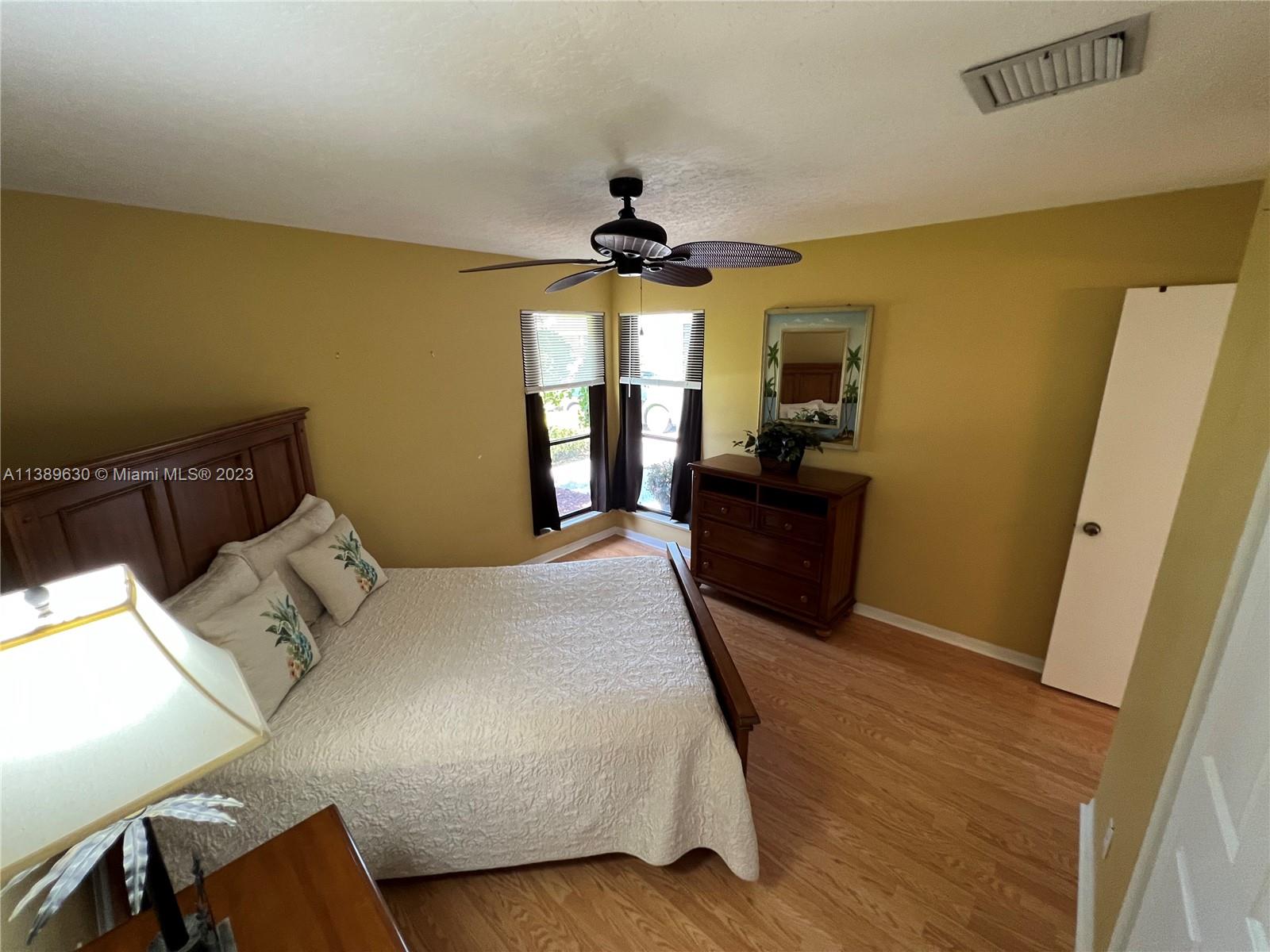 NORTH PALM BEACH HEIGHTS - Residential