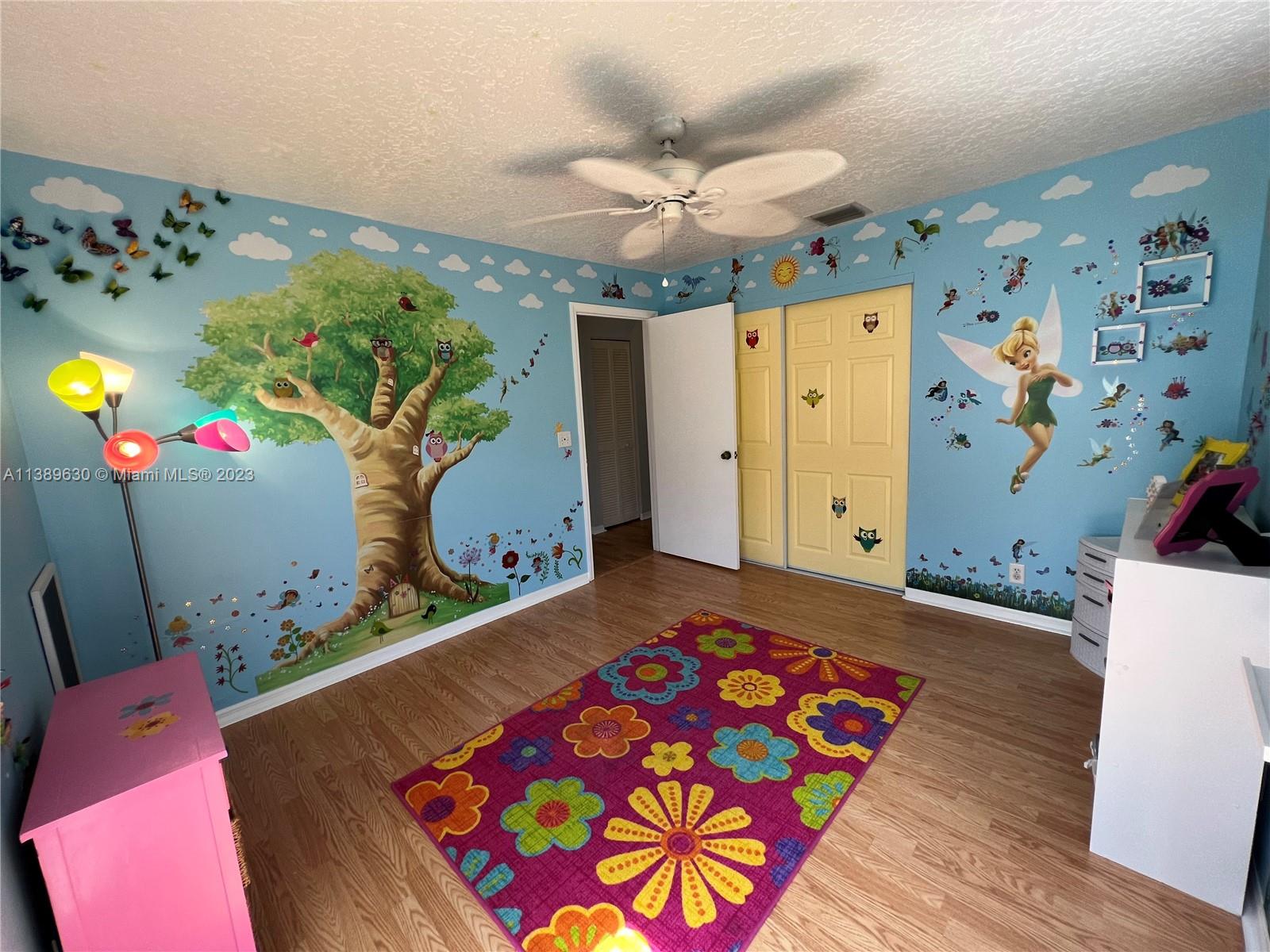 NORTH PALM BEACH HEIGHTS - Residential