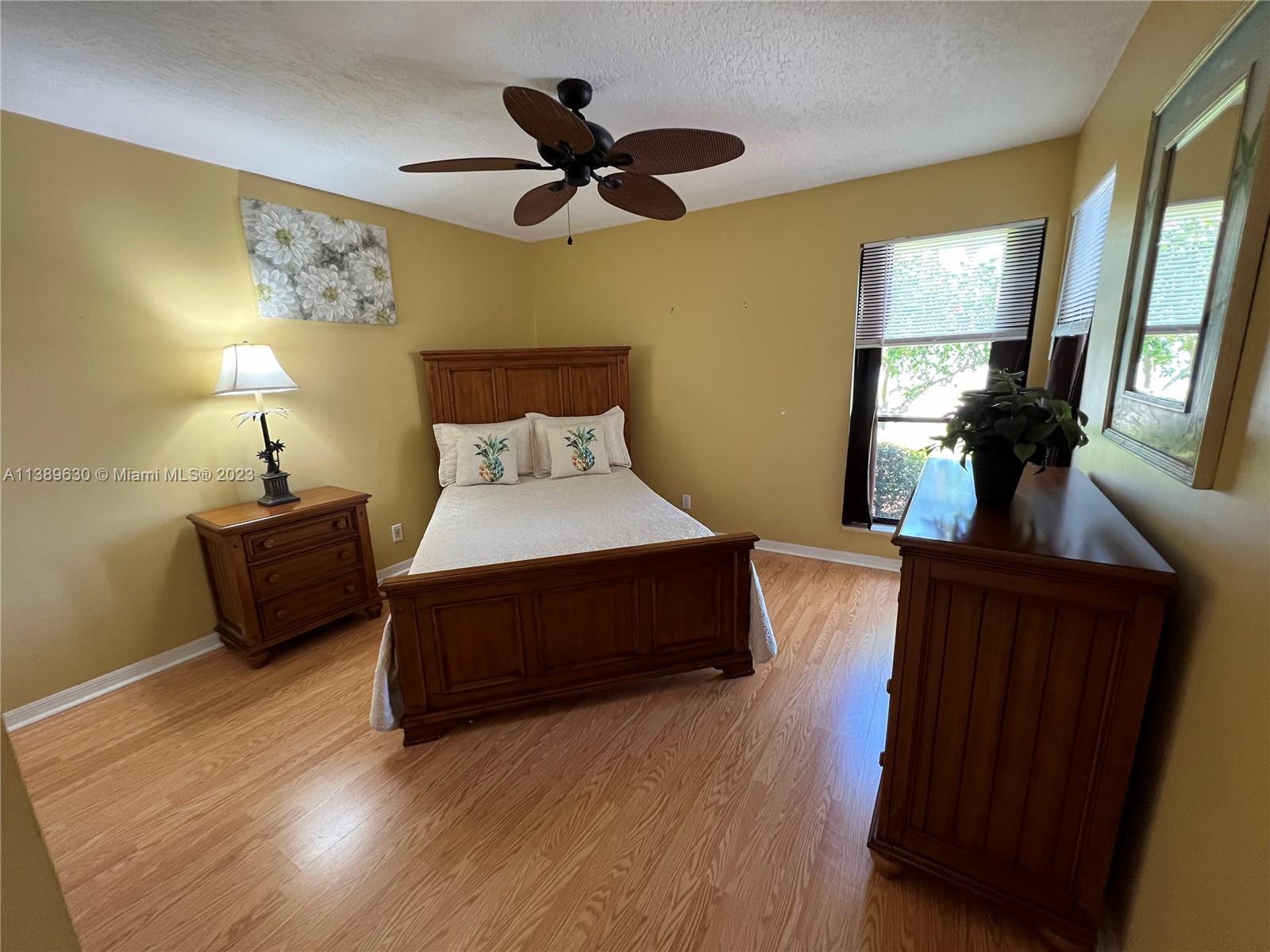 NORTH PALM BEACH HEIGHTS - Residential