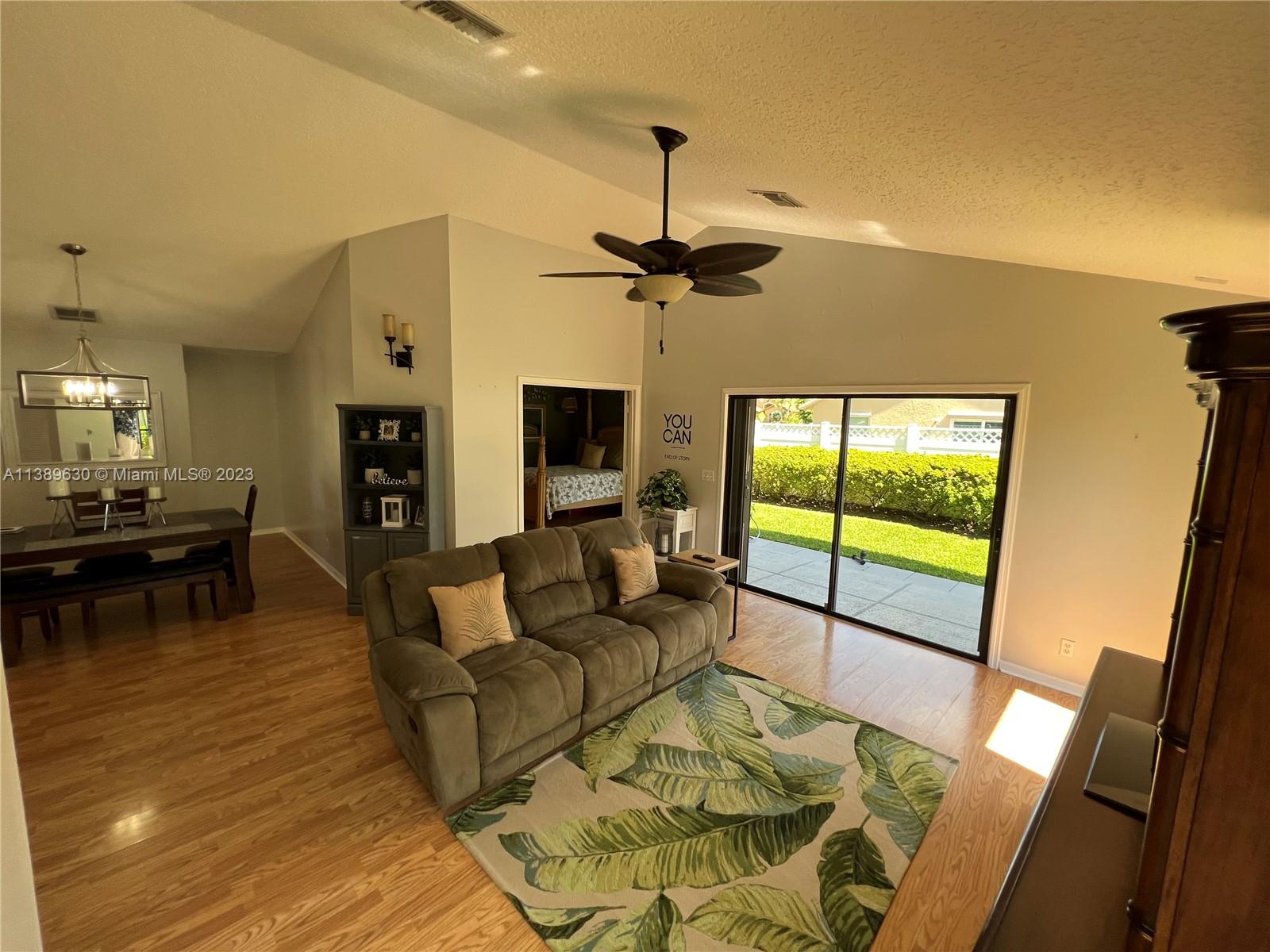 NORTH PALM BEACH HEIGHTS - Residential