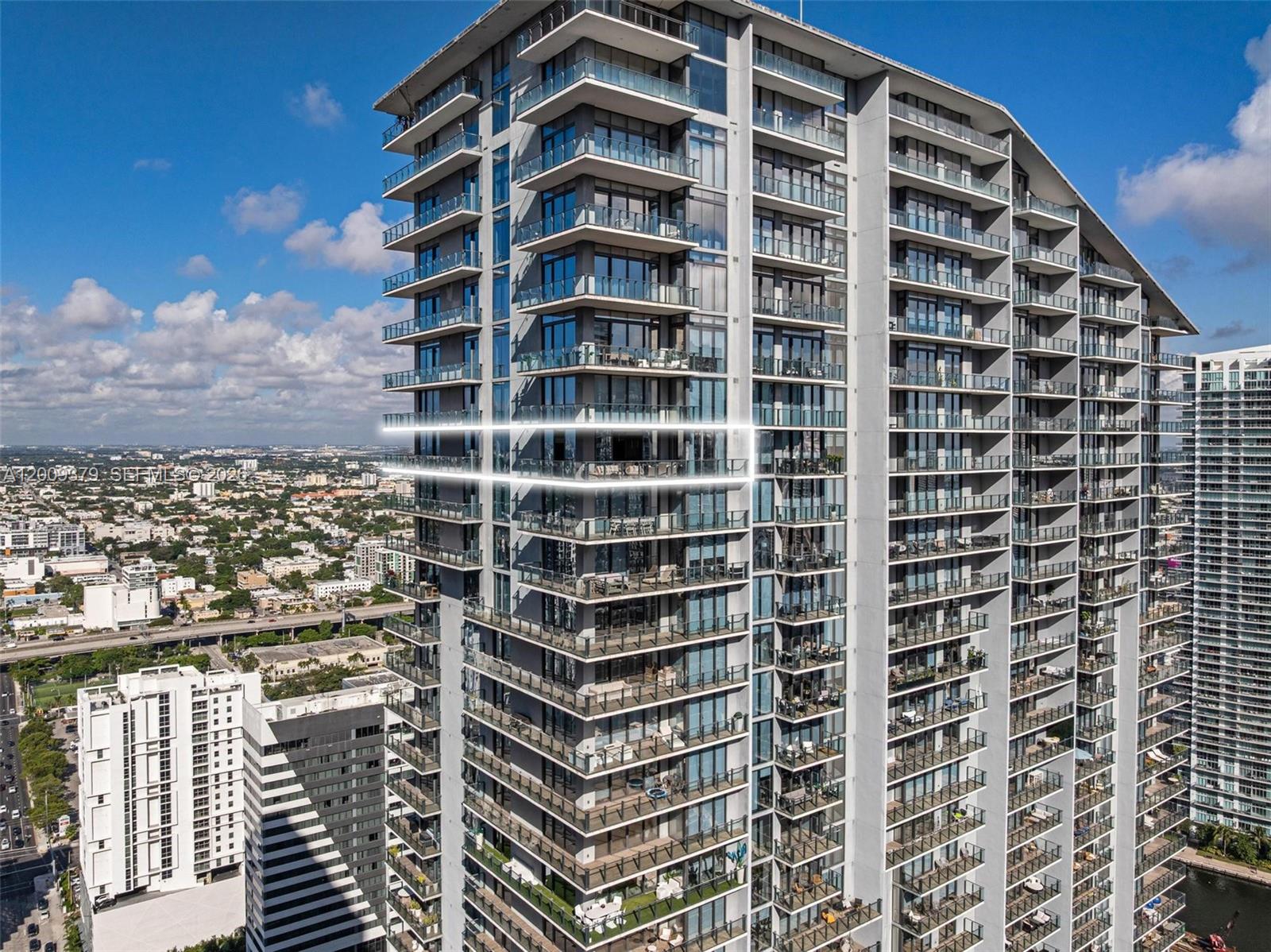 RISE CONDO - Residential