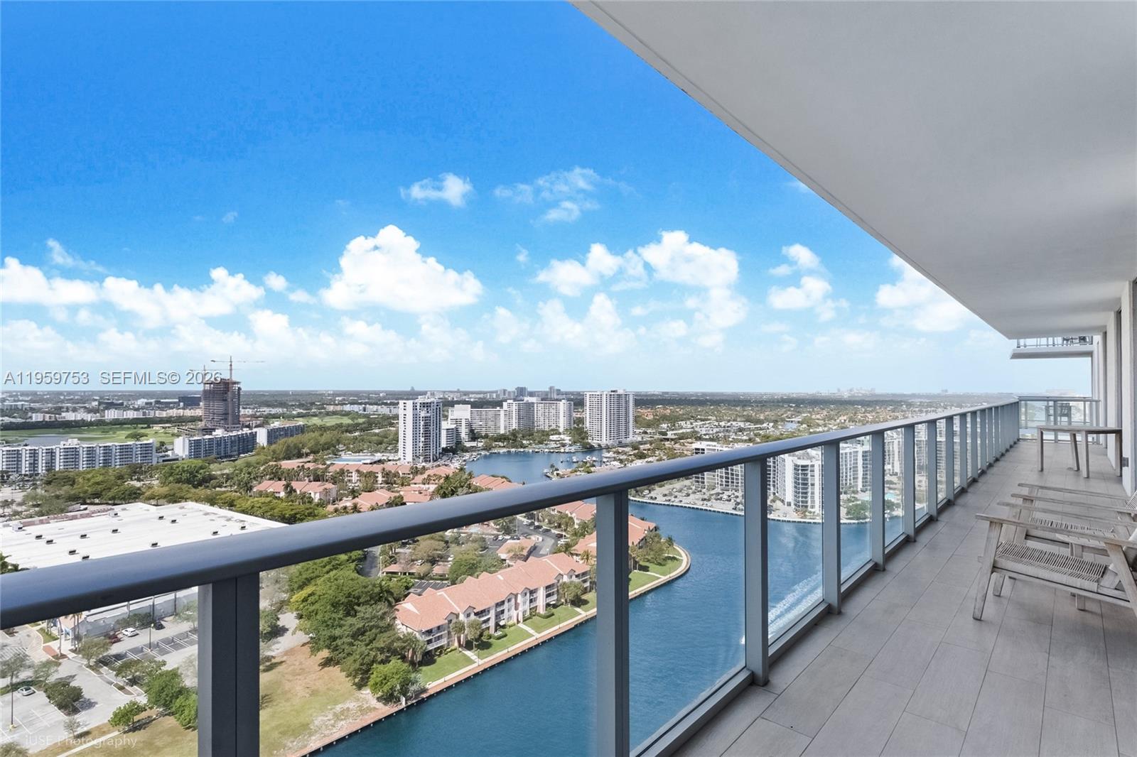 Stunning 3 bed / 2 bath TURNKEY FULLY FURNISHED unit with breathtaking views of the Intracoastal and city skyline from a luxury high-rise. Enjoy spectacular sunsets from every angle.
This beautifully designed residence features state-of-the-art finishes, modern design, and top-of-the-line appliances, offering true resort-style living.
Ideally located on South Ocean Drive in a fully equipped building, this property offers excellent ROI through the optional hotel program or short-term rentals, while also serving as a perfect primary residence.
Enjoy 5-star amenities, including three resort-style pools, sauna, rooftop terrace with BBQ area, tennis courts, private beach club with ocean access and service, fitness center, movie theater, business center, on-site restaurants, valet, concierge, and more.