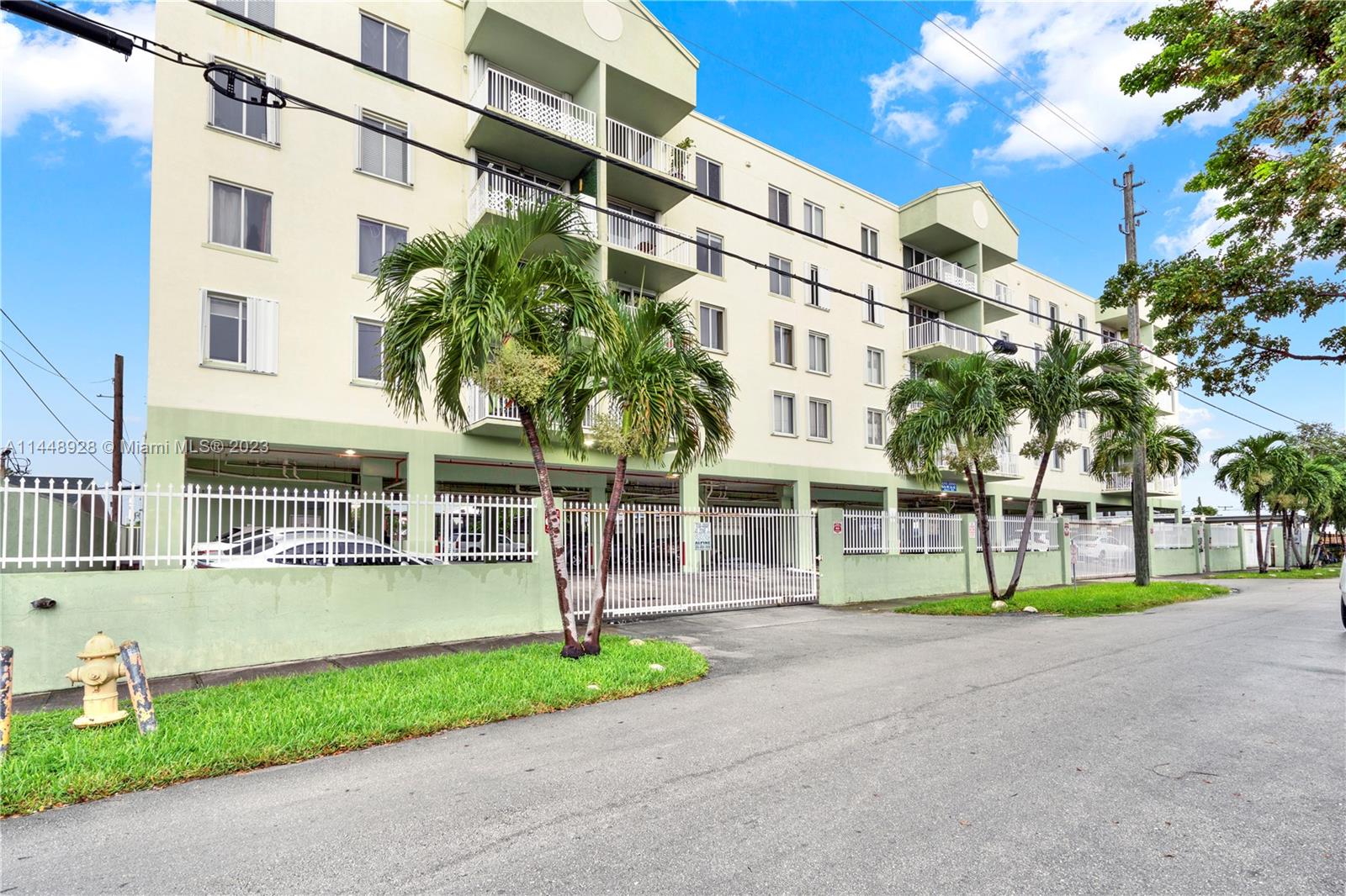 HIGHPOINT CONDO - Residential Lease