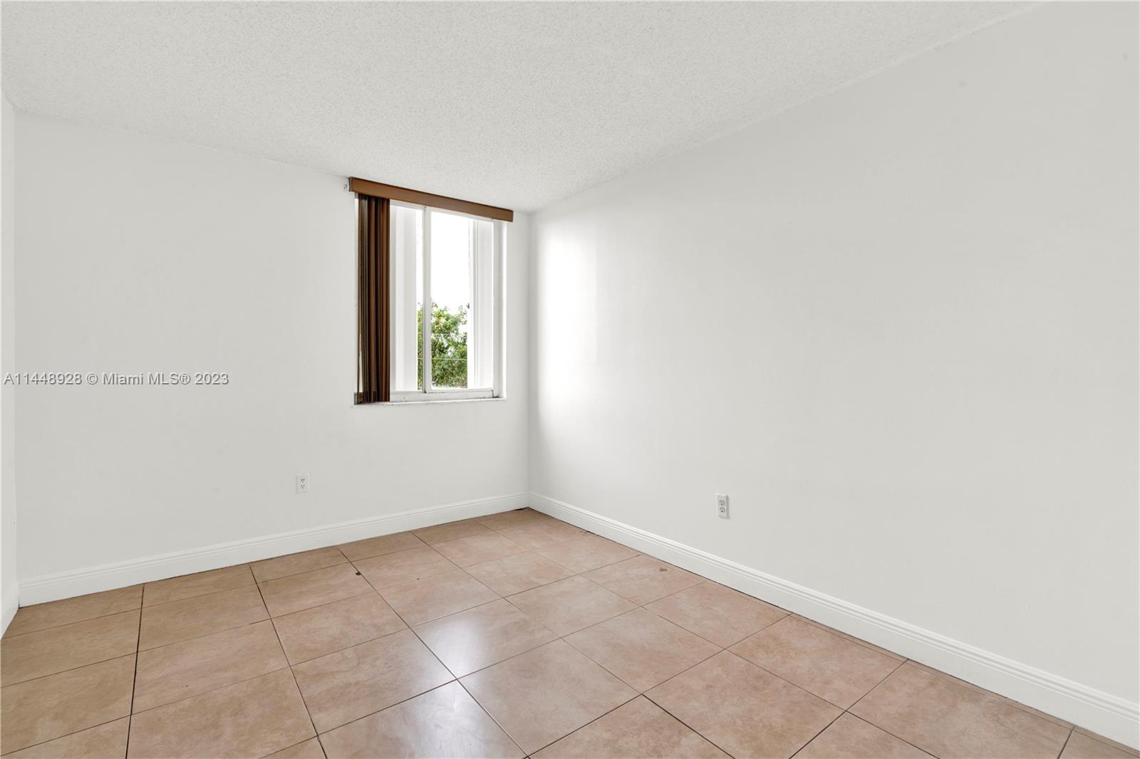 HIGHPOINT CONDO - Residential Lease