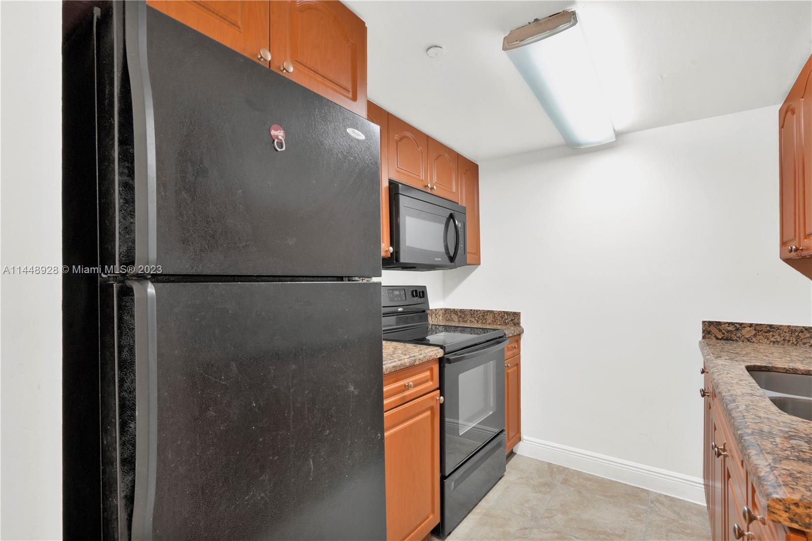 HIGHPOINT CONDO - Residential Lease