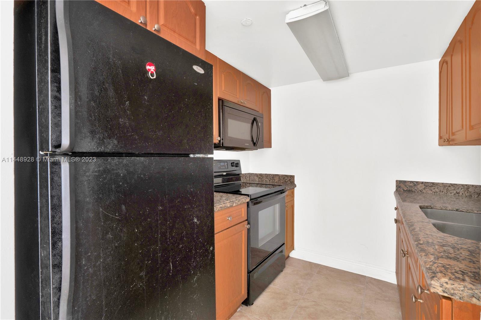 HIGHPOINT CONDO - Residential Lease
