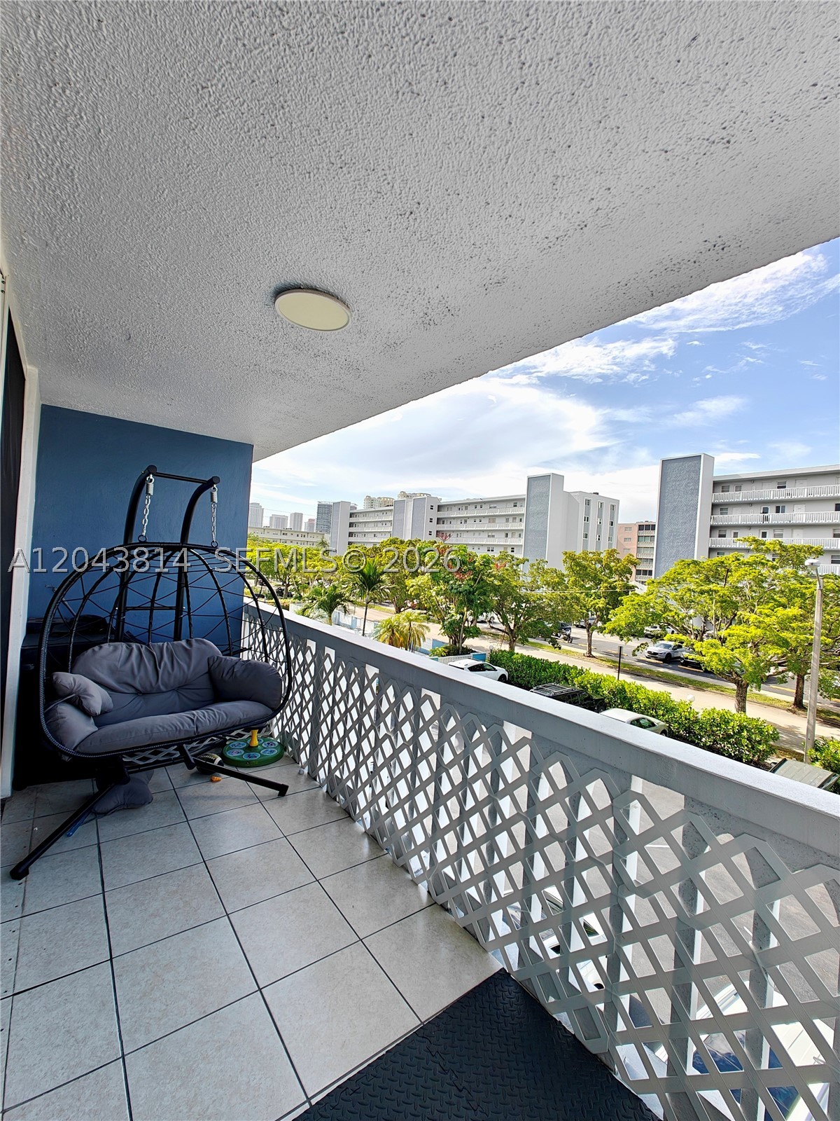MEADOWBROOK CONDO APTS BL - Residential