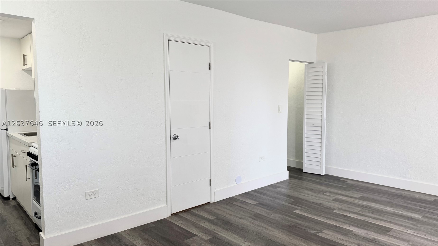 ALTOS DEL MAR NO 3 - Residential Lease